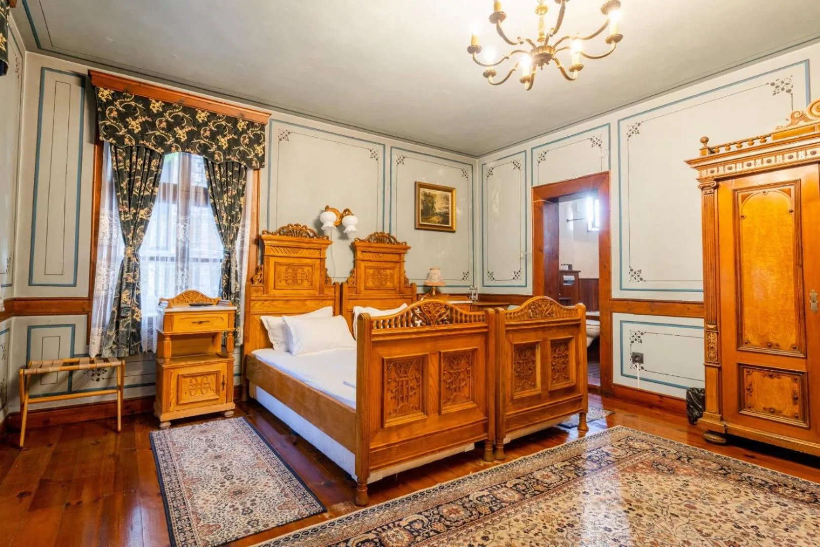 Bed in Old Legends Hotel