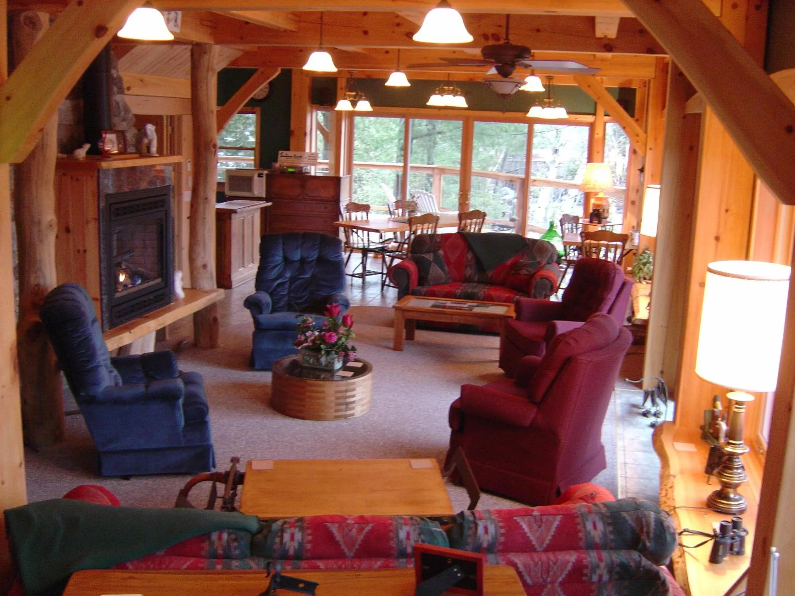 Communal lounge/ TV room in Sunny Rock Bed & Breakfast