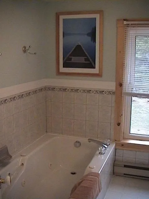 Bathroom in Sunny Rock Bed & Breakfast