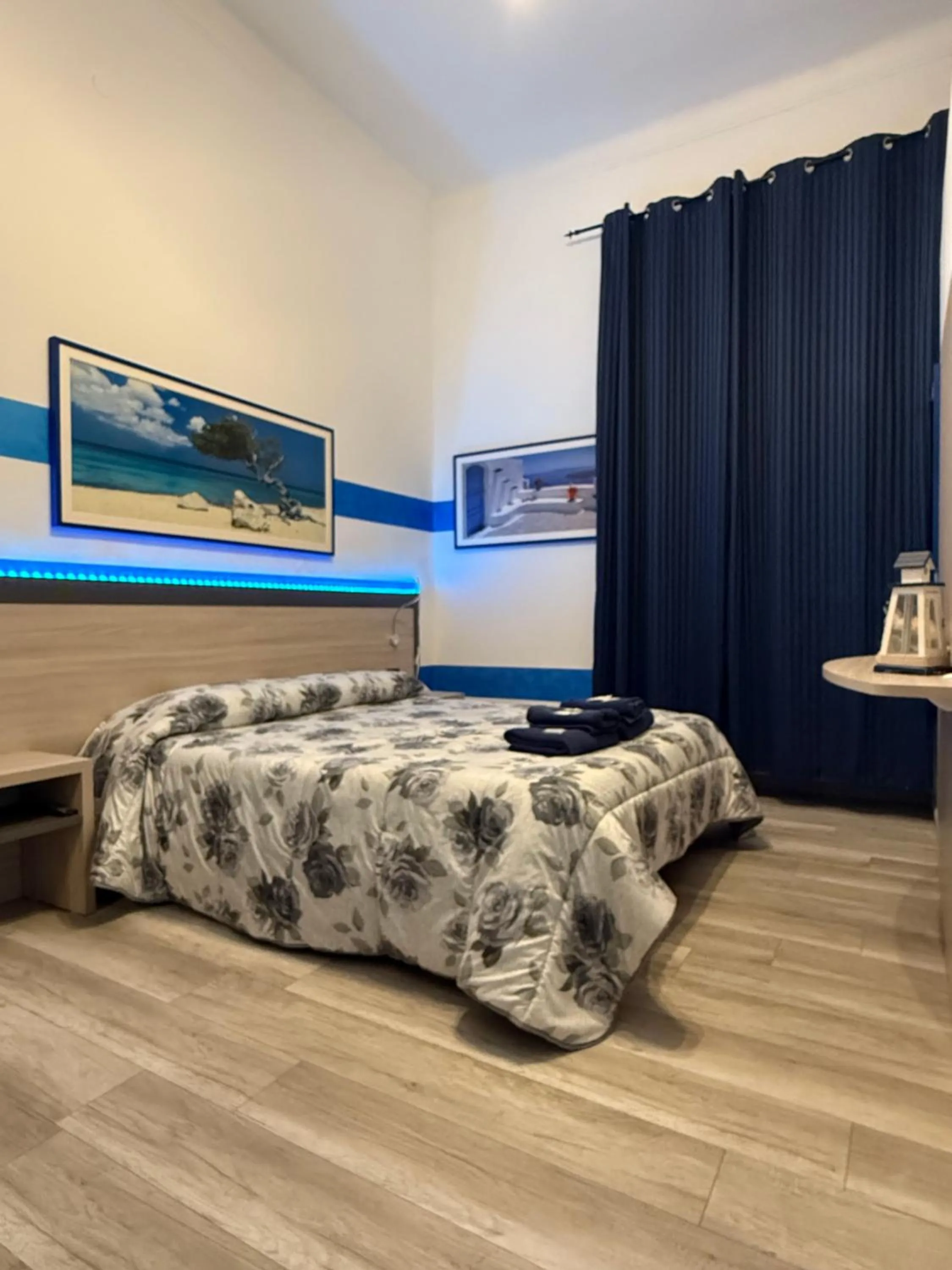 Bed in Albergo Astro