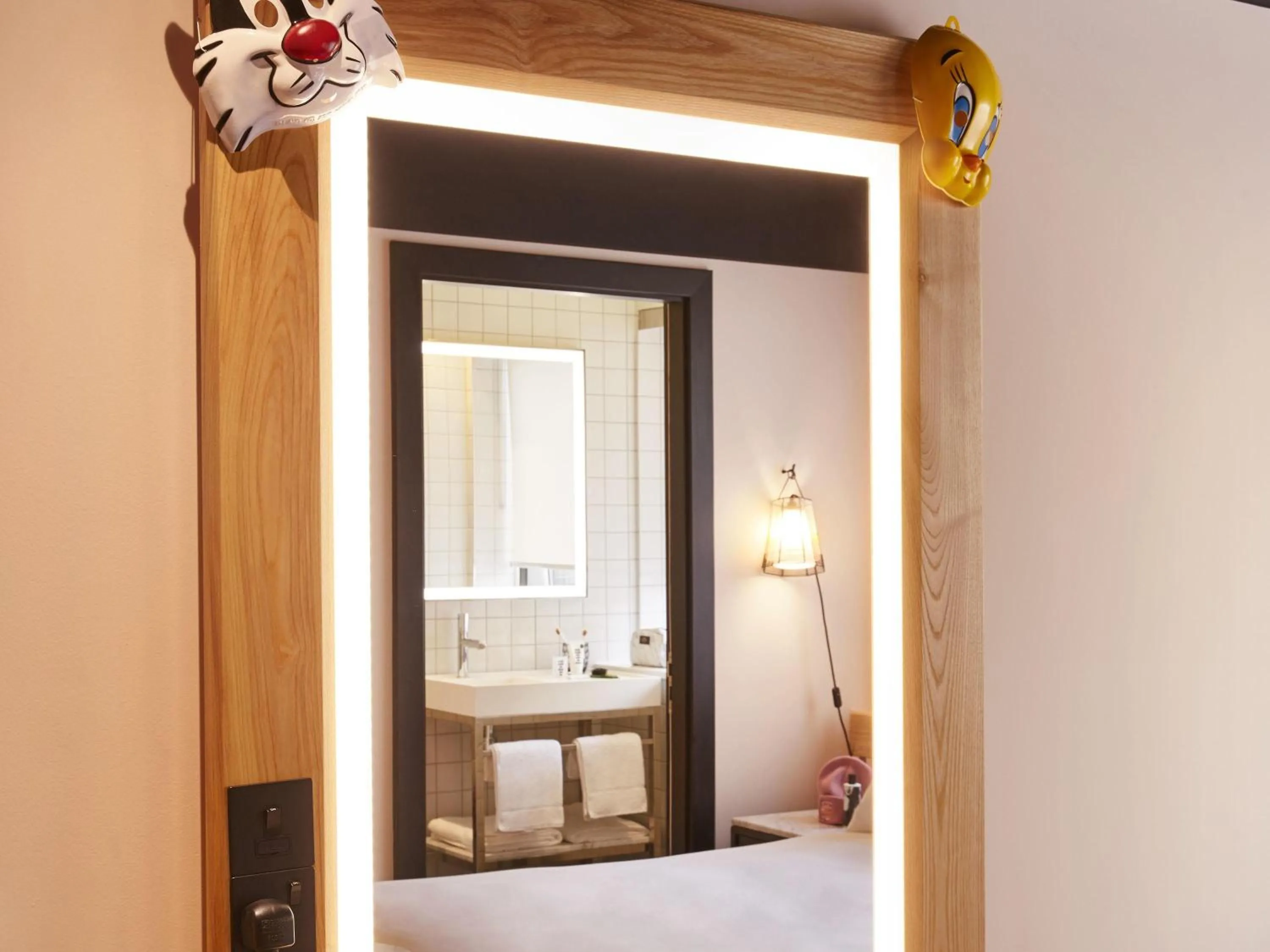 Bedroom in Mama Shelter London - Shoreditch