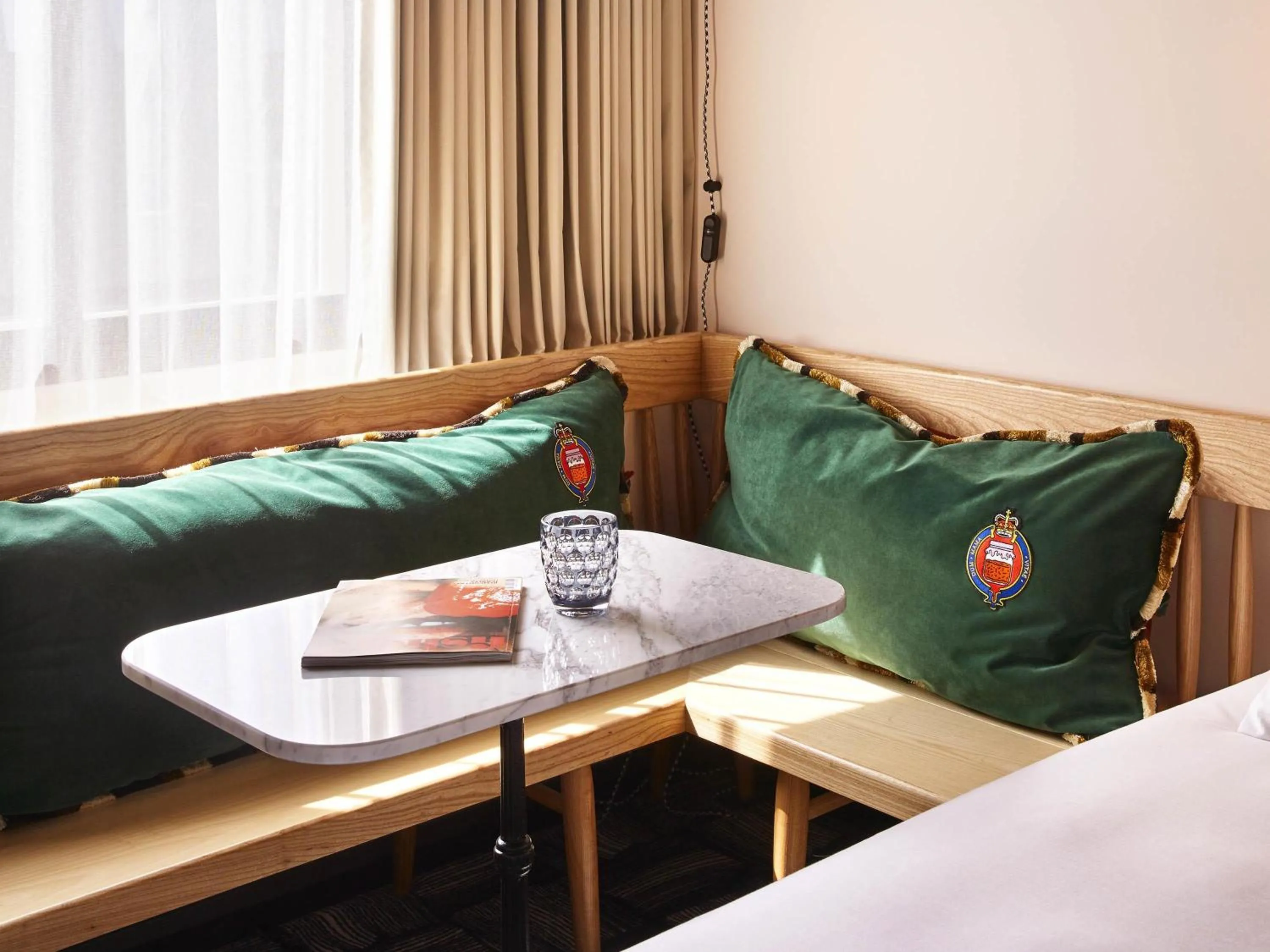 Bedroom, Bed in Mama Shelter London - Shoreditch