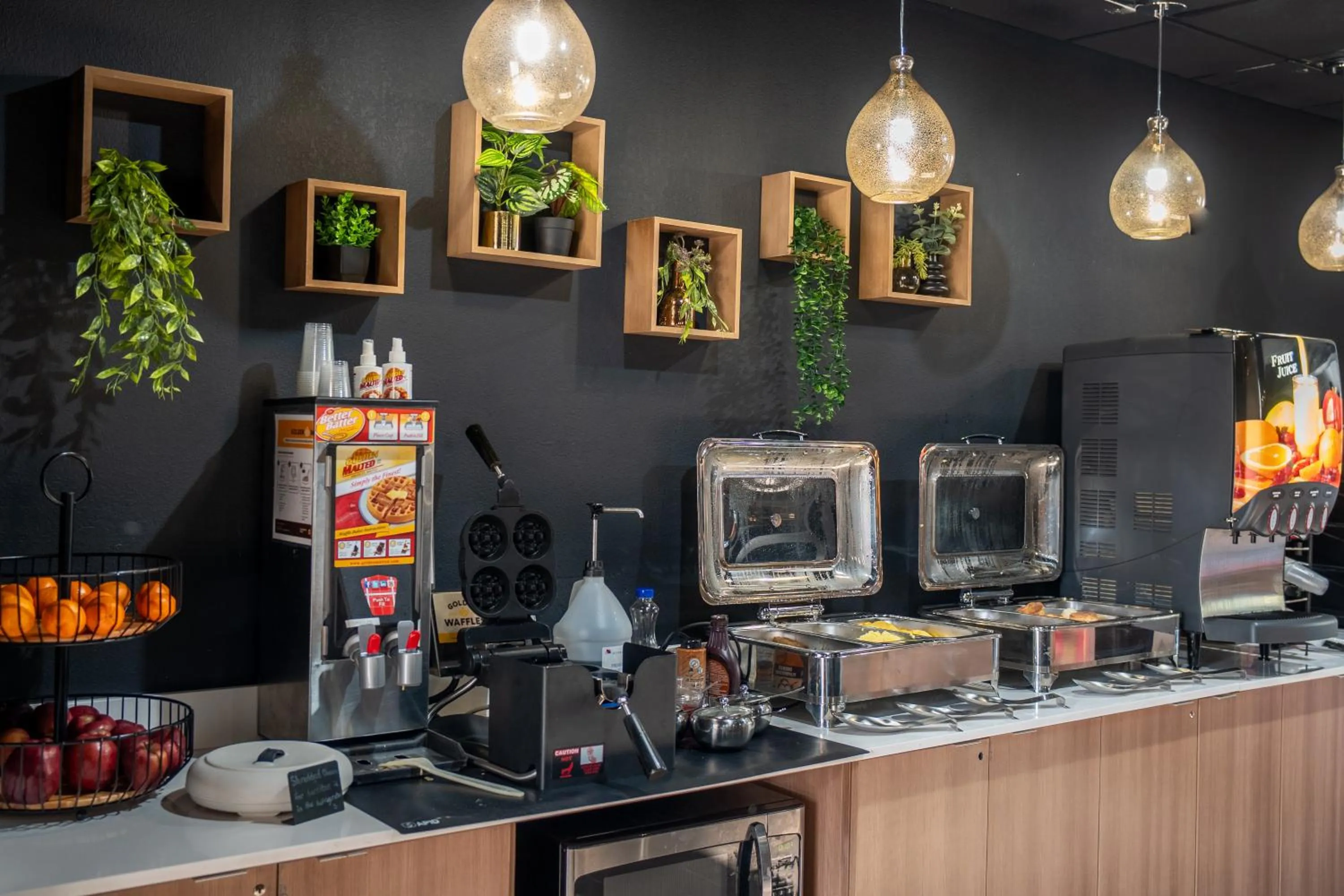 Coffee/tea facilities in The Block Hotel