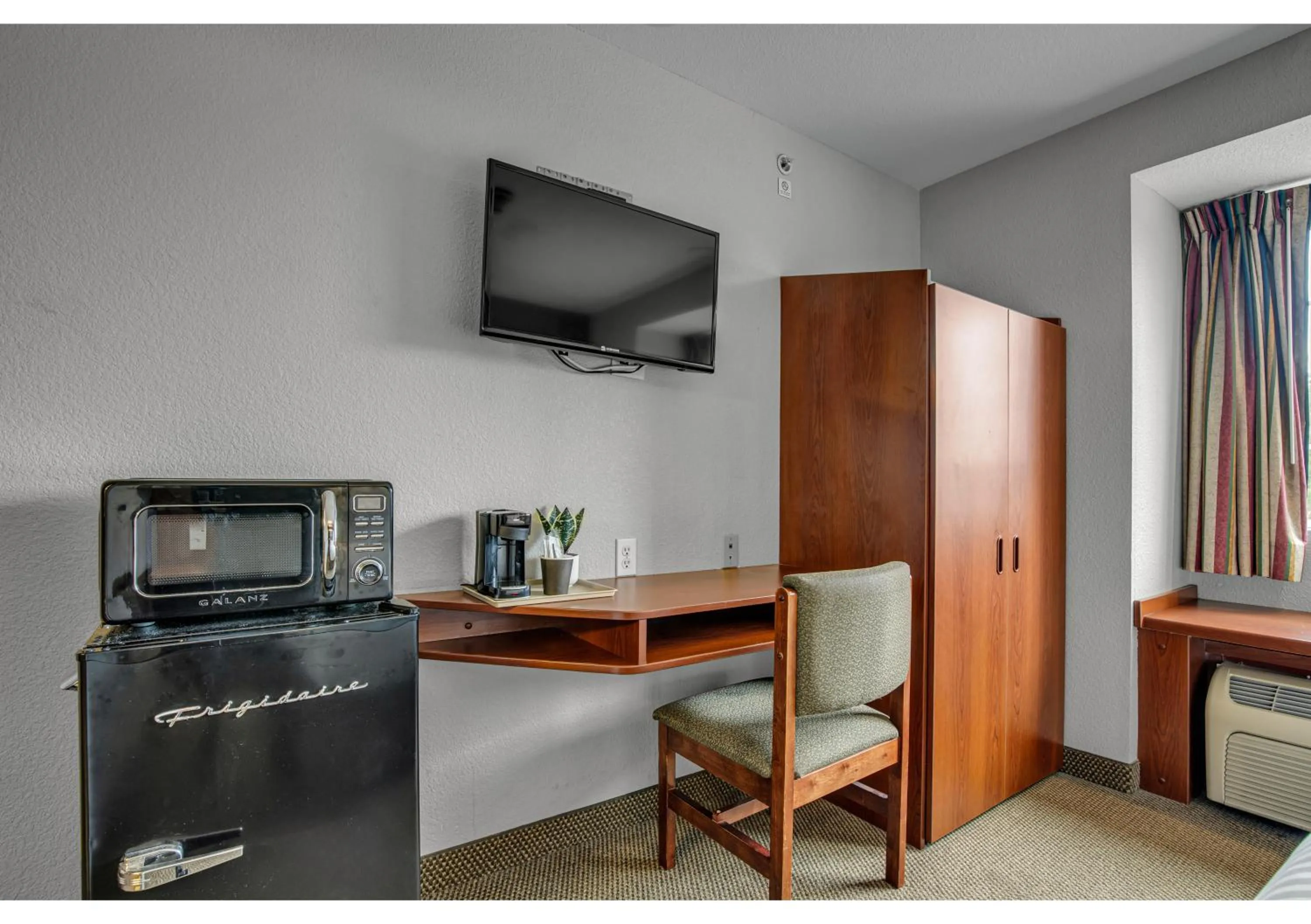 TV and multimedia in The Block Hotel