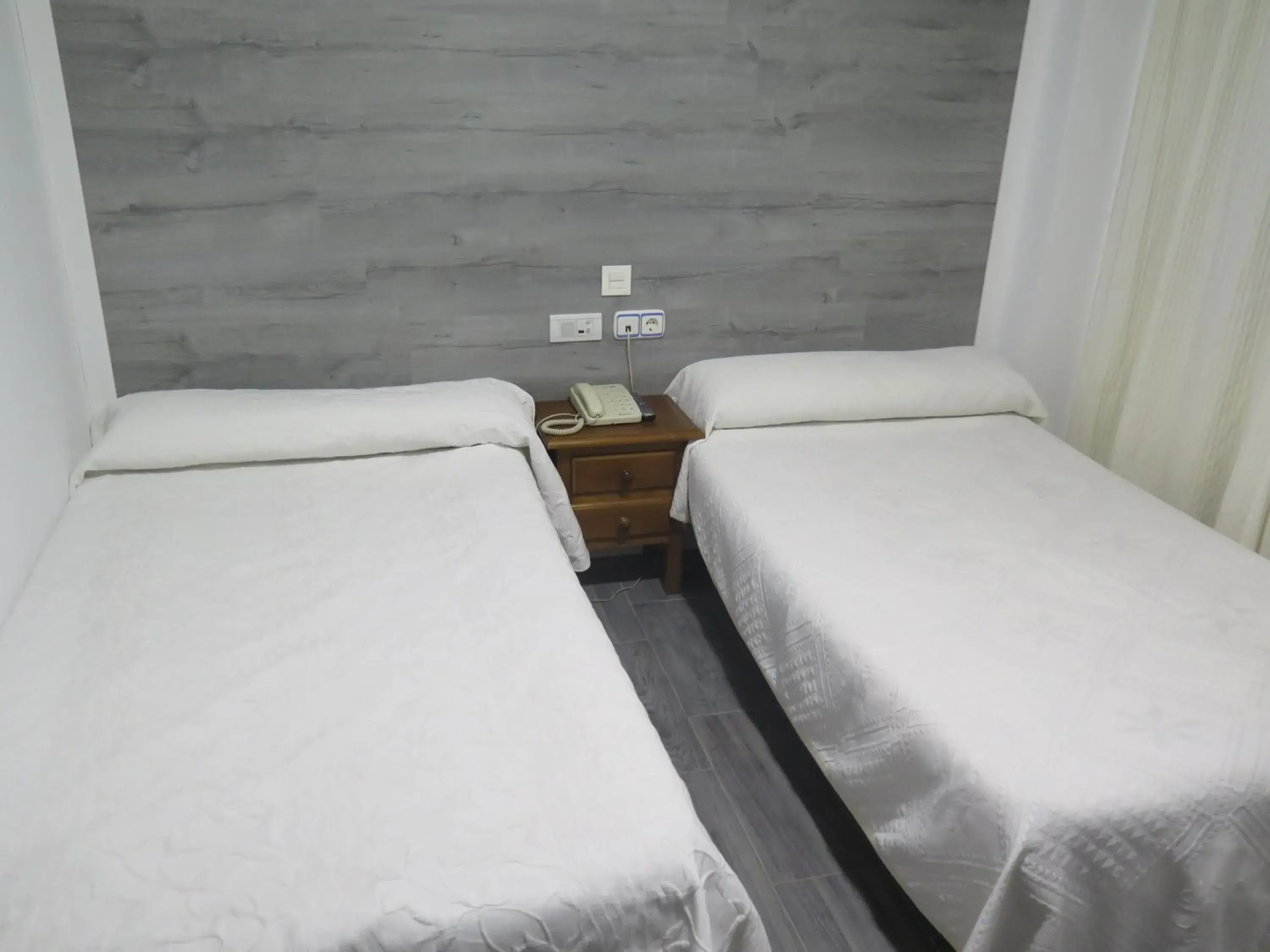 Twin Room in Hotel Restaurante Boabdil Twin Room in Hotel Restaurante Boabdil