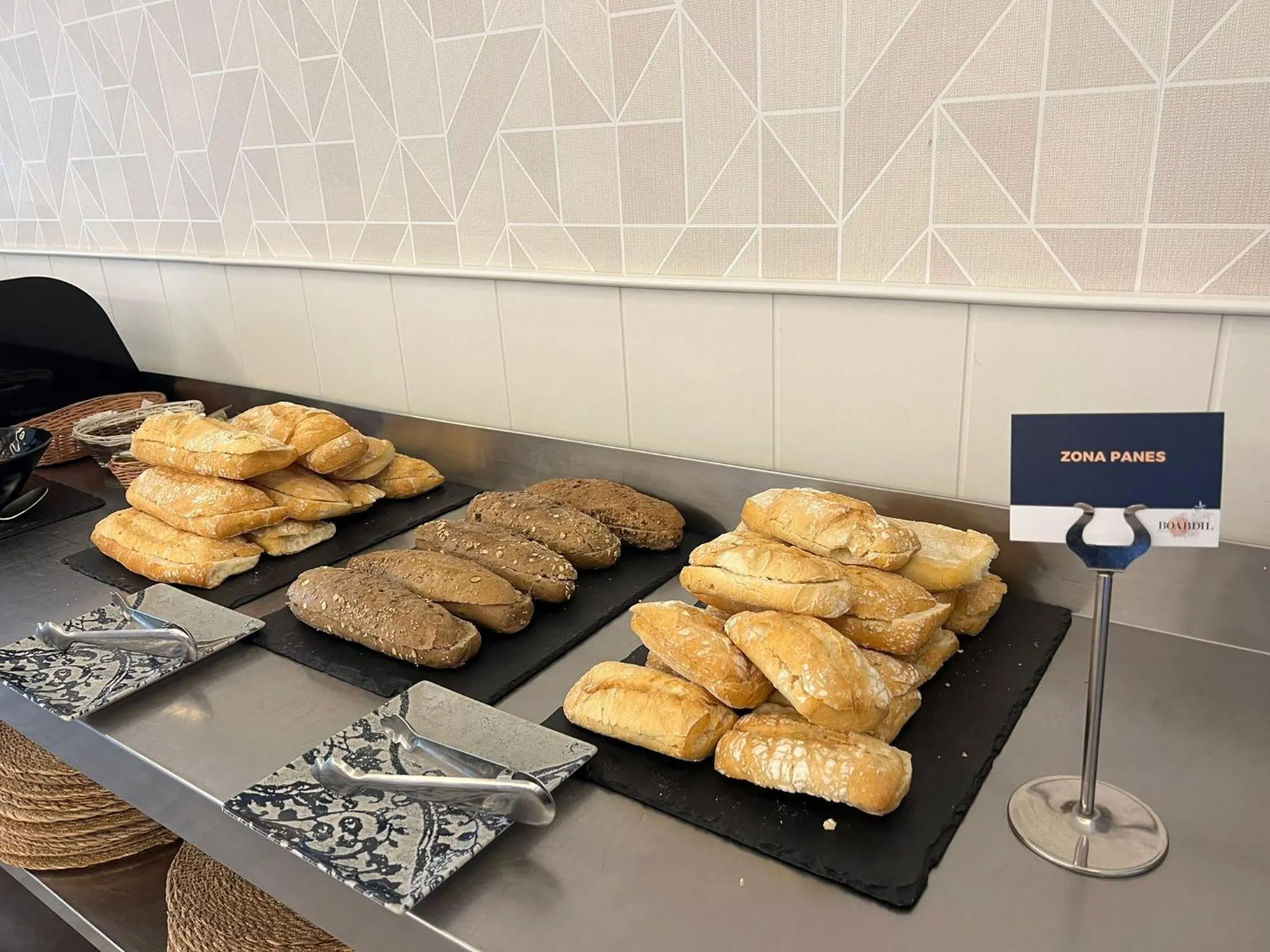 Buffet breakfast in Hotel Restaurante Boabdil