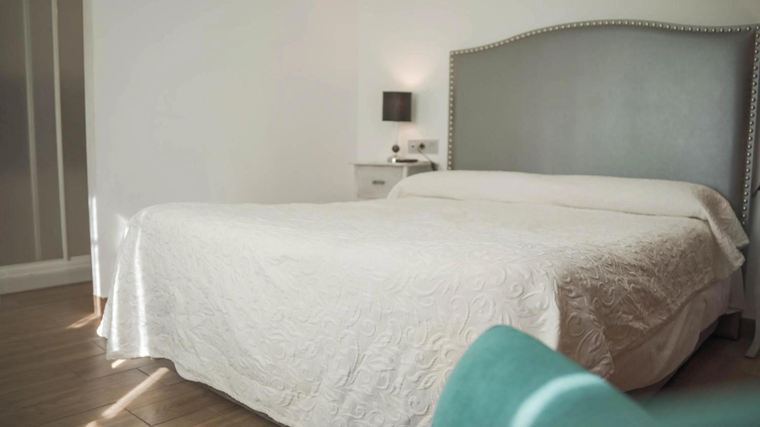 Bed in Hotel Restaurante Boabdil