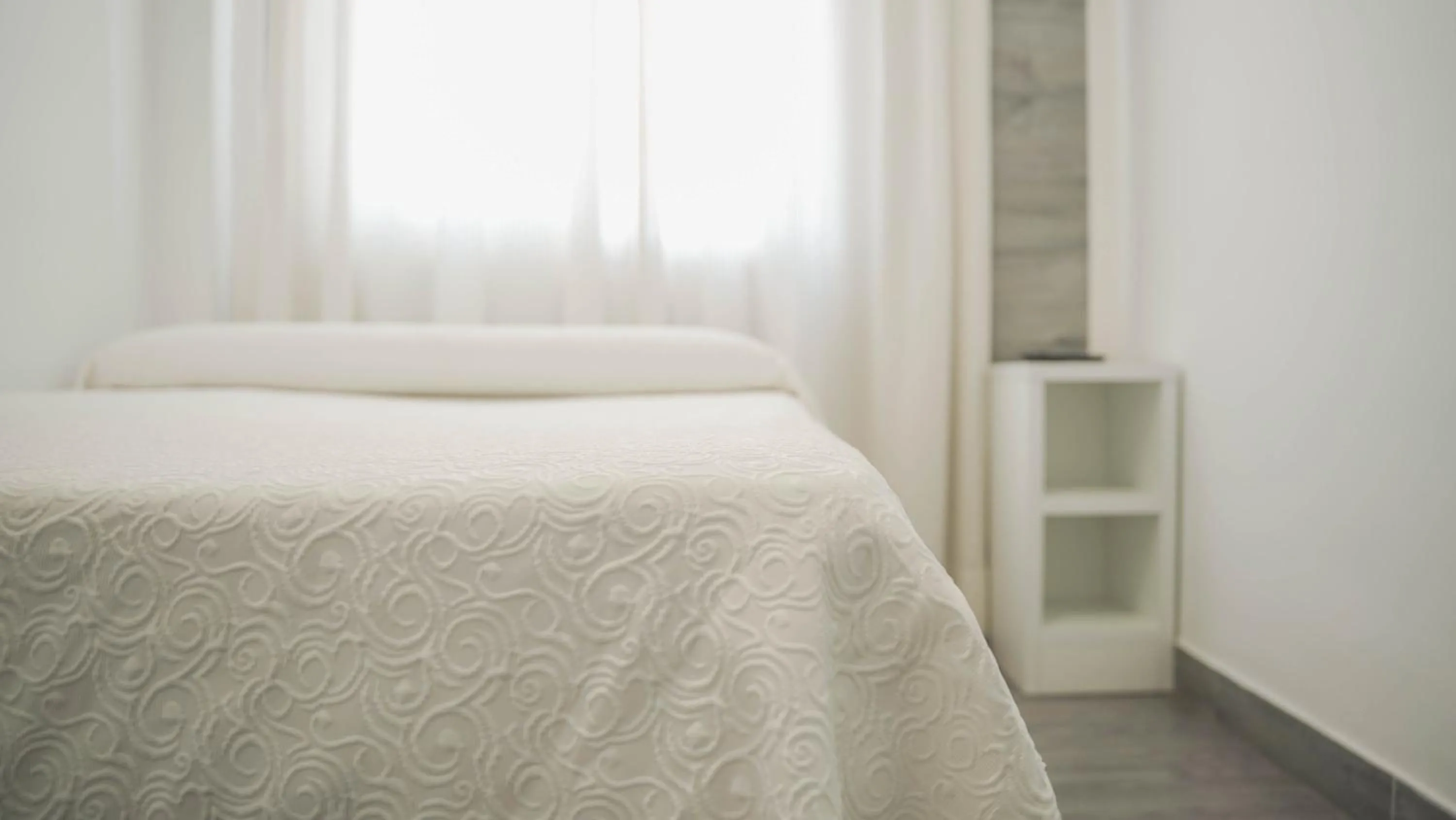 Bed in Hotel Restaurante Boabdil