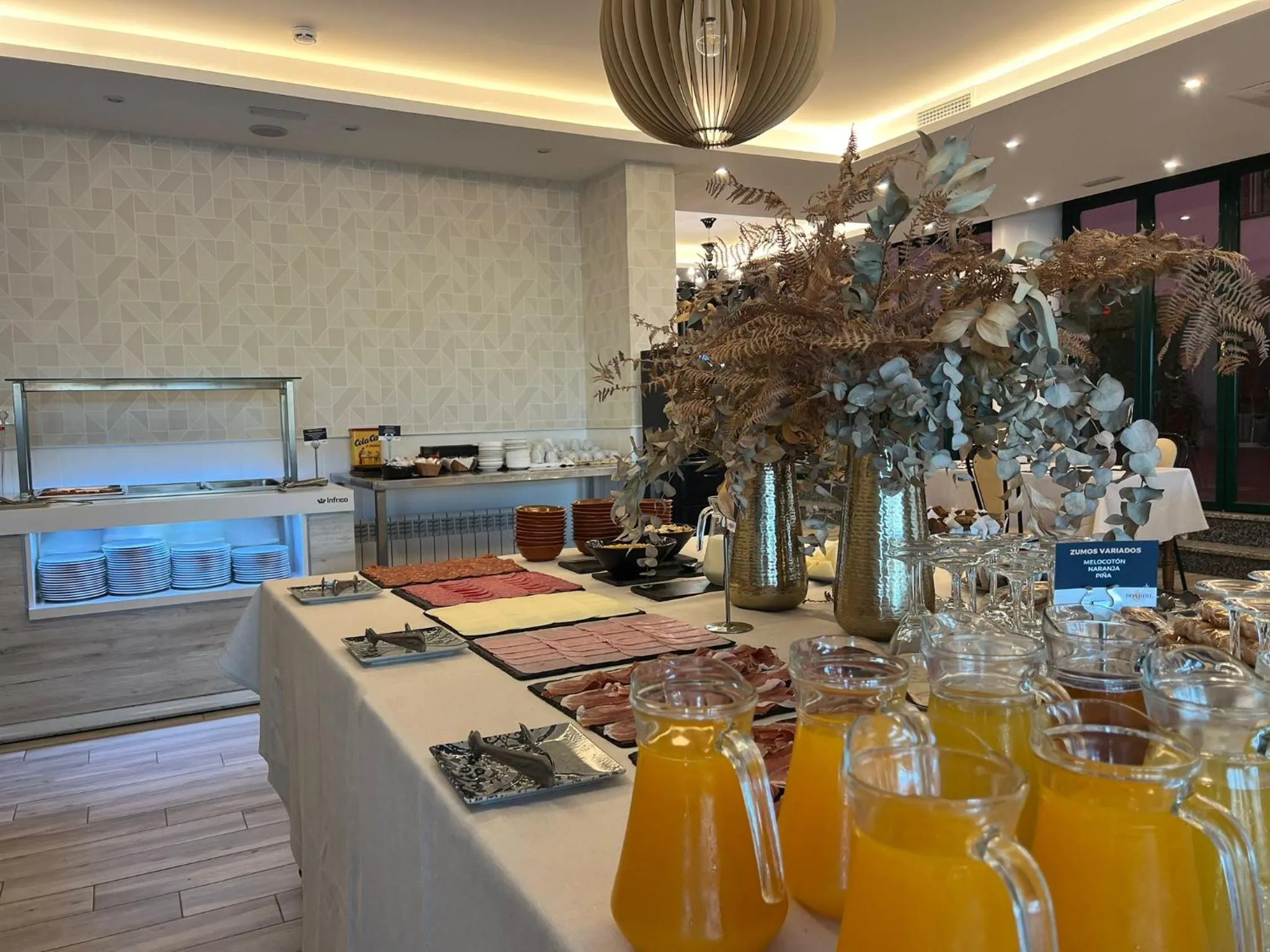 Buffet breakfast in Hotel Restaurante Boabdil