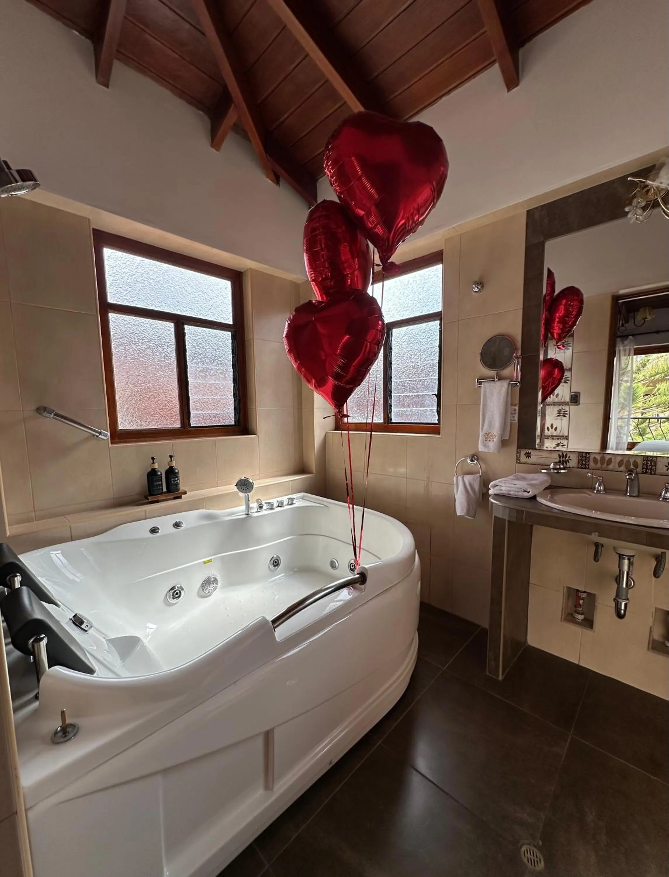 Hot Tub in Hotel Mabey Urubamba