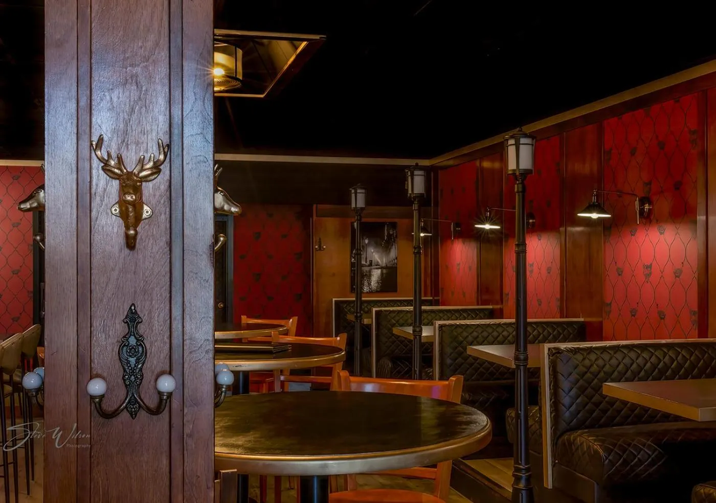 Lounge or bar in Sternwheeler Hotel & Conference Centre, Trademark by Wyndham