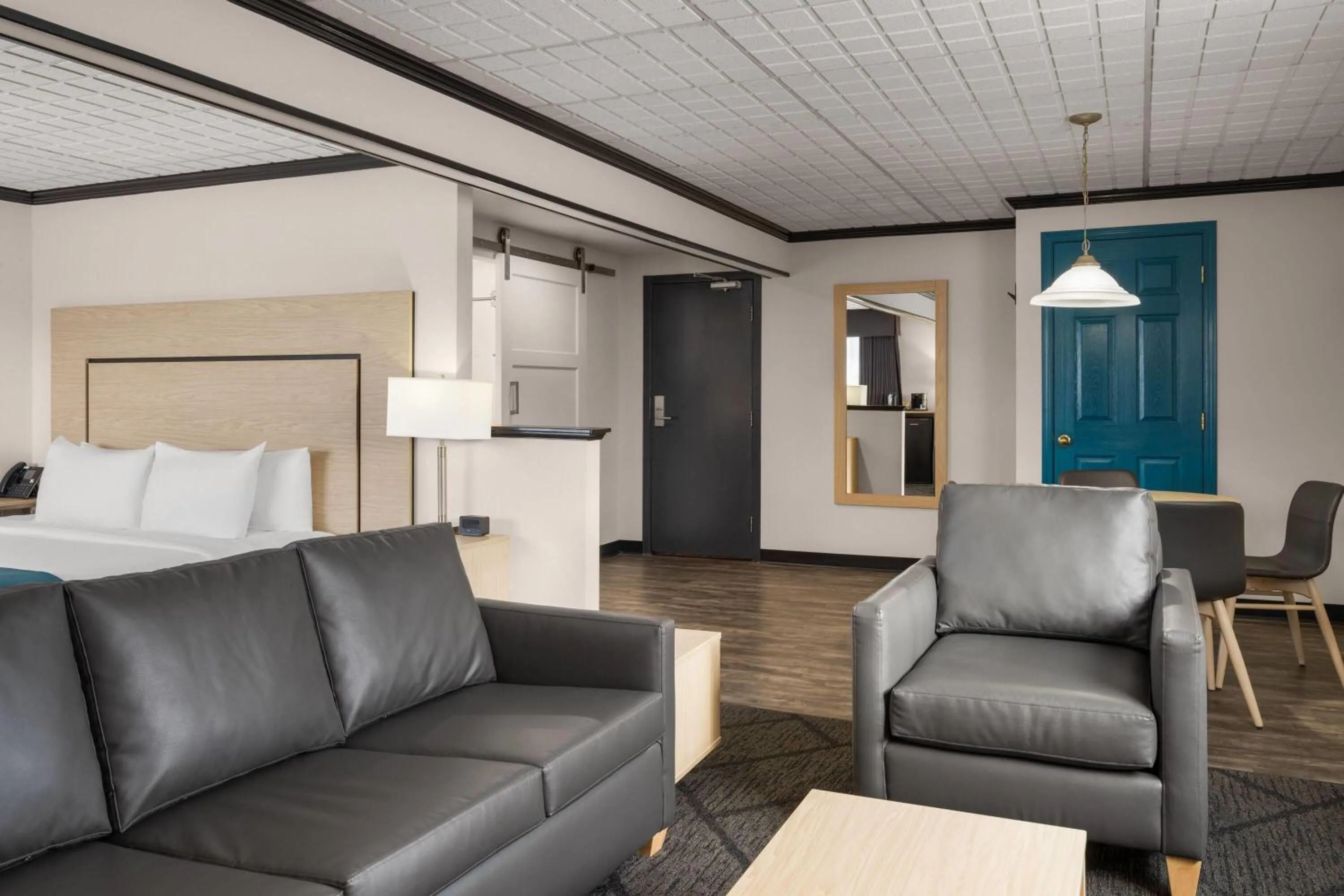 Photo of the whole room in Sternwheeler Hotel & Conference Centre, Trademark by Wyndham