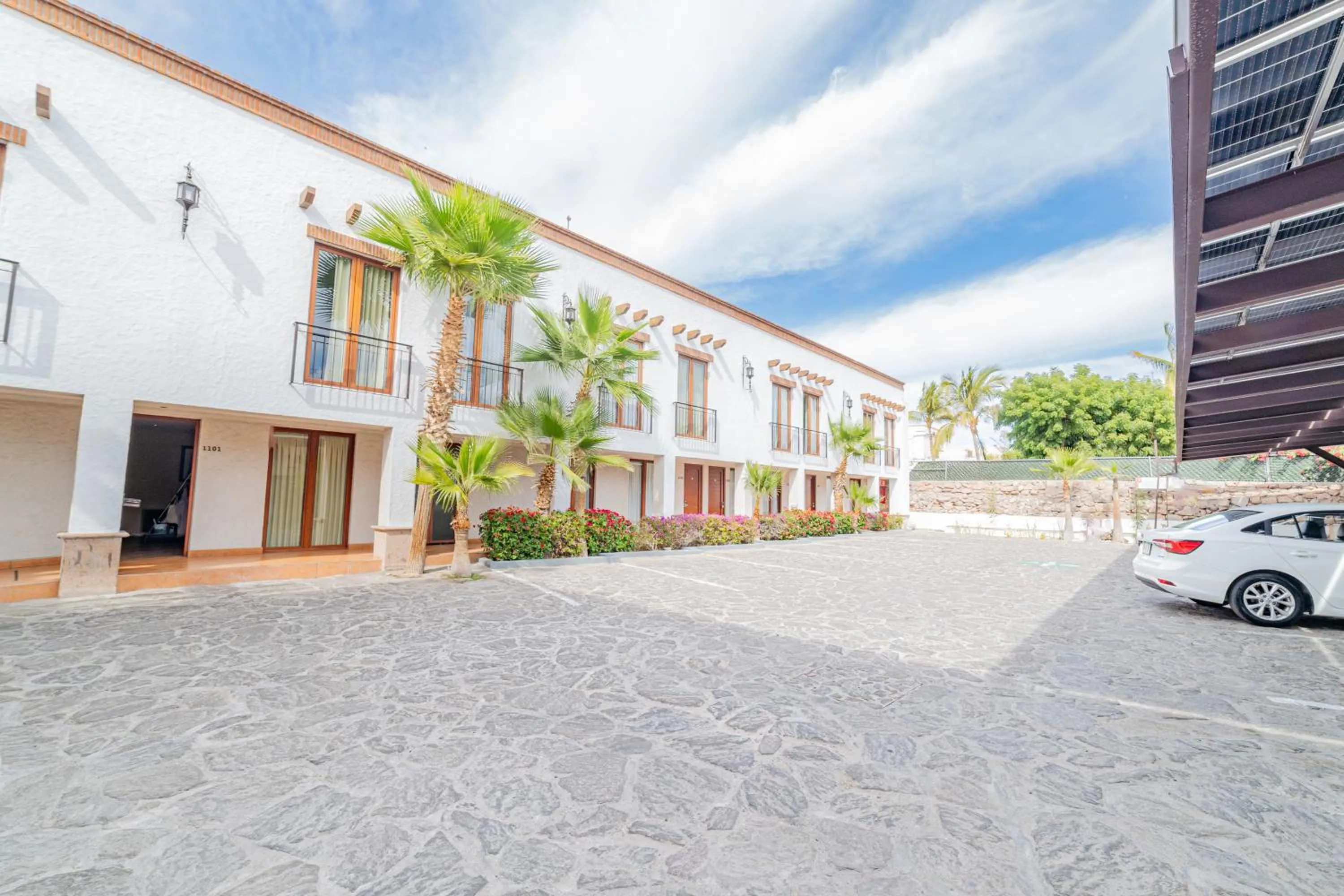 Property building in Seven Crown La Paz Centro Historico