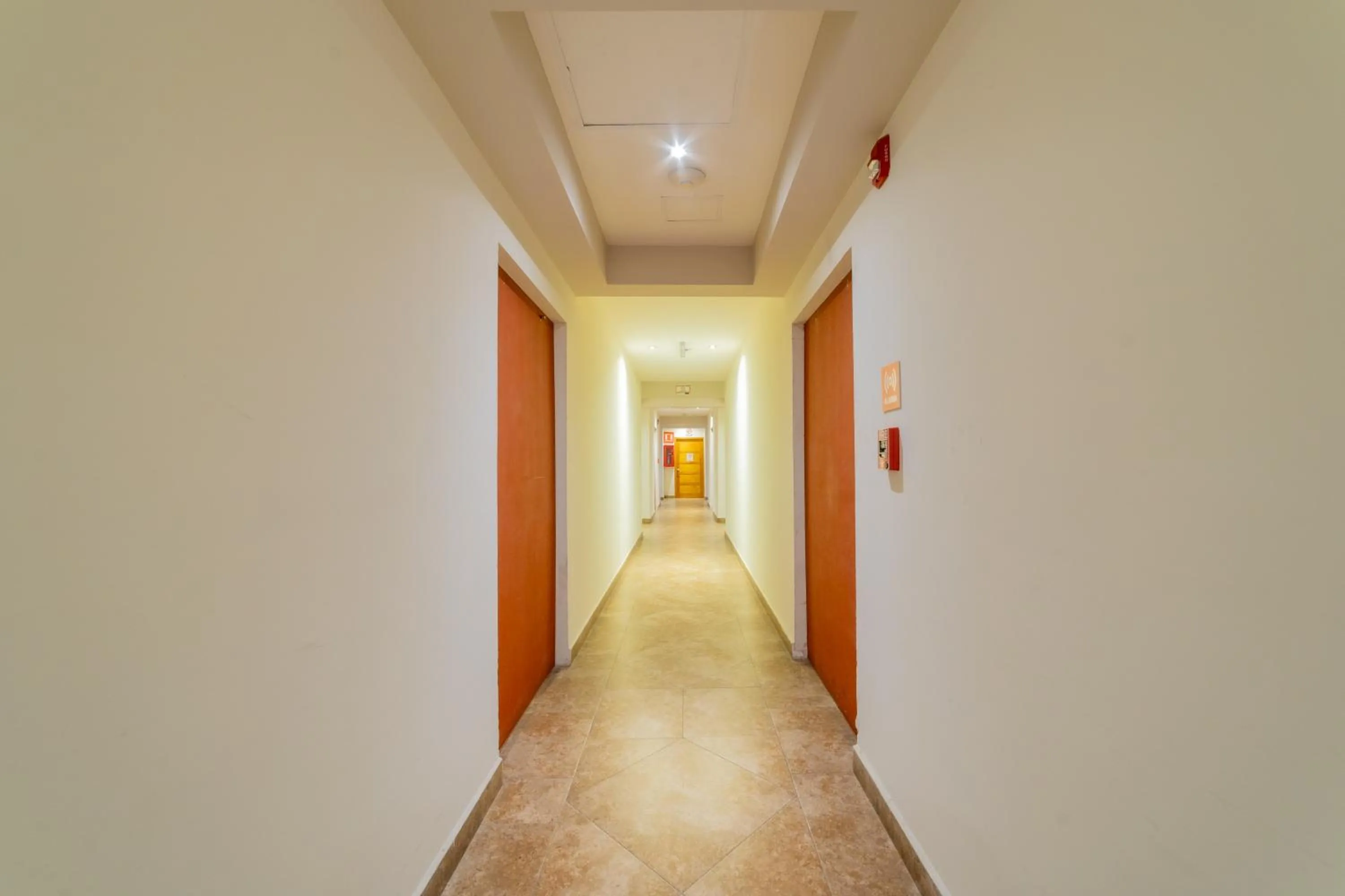 Property building in Seven Crown La Paz Centro Historico