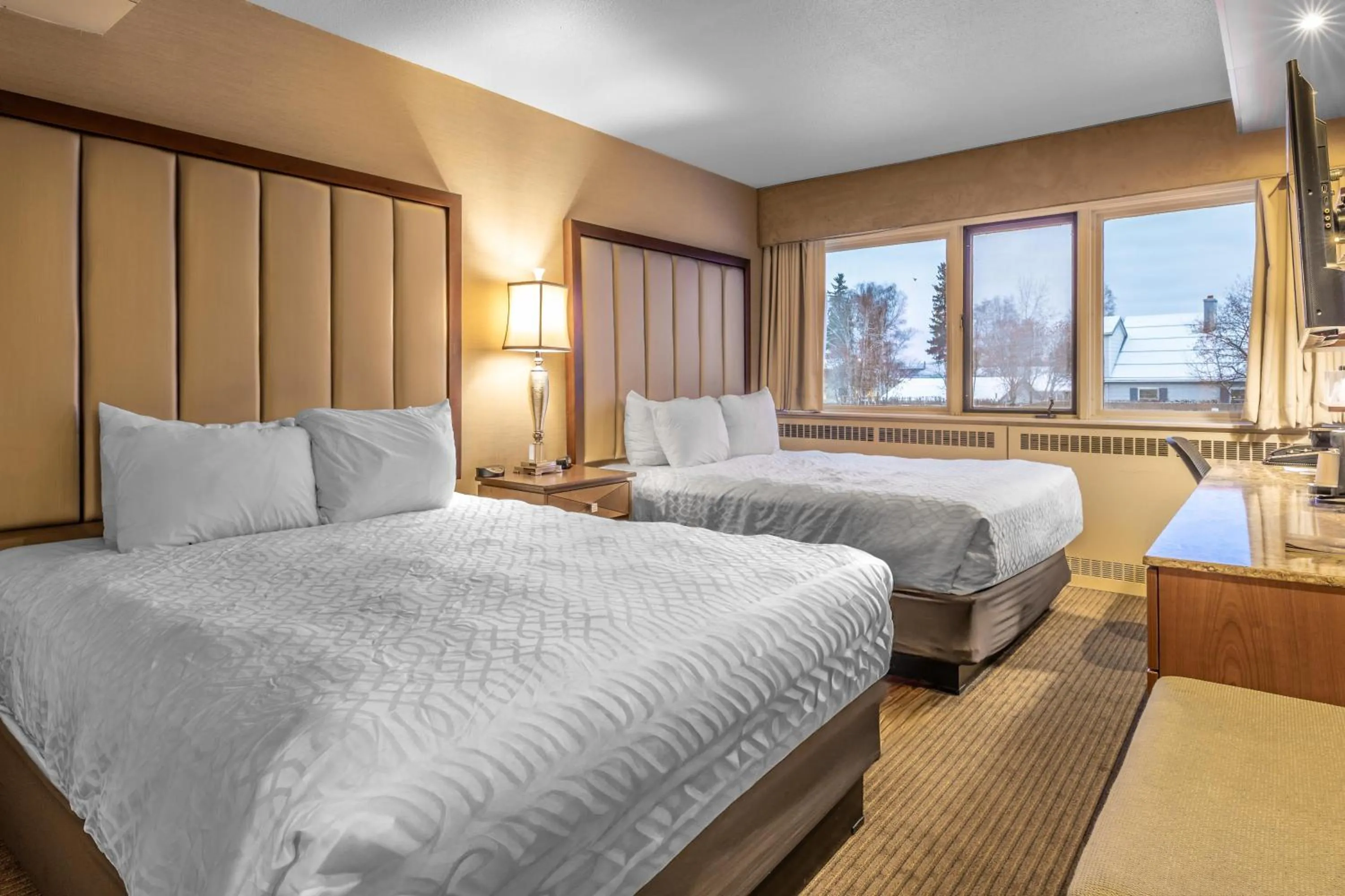 Bed in Westmark Fairbanks Hotel and Conference Center