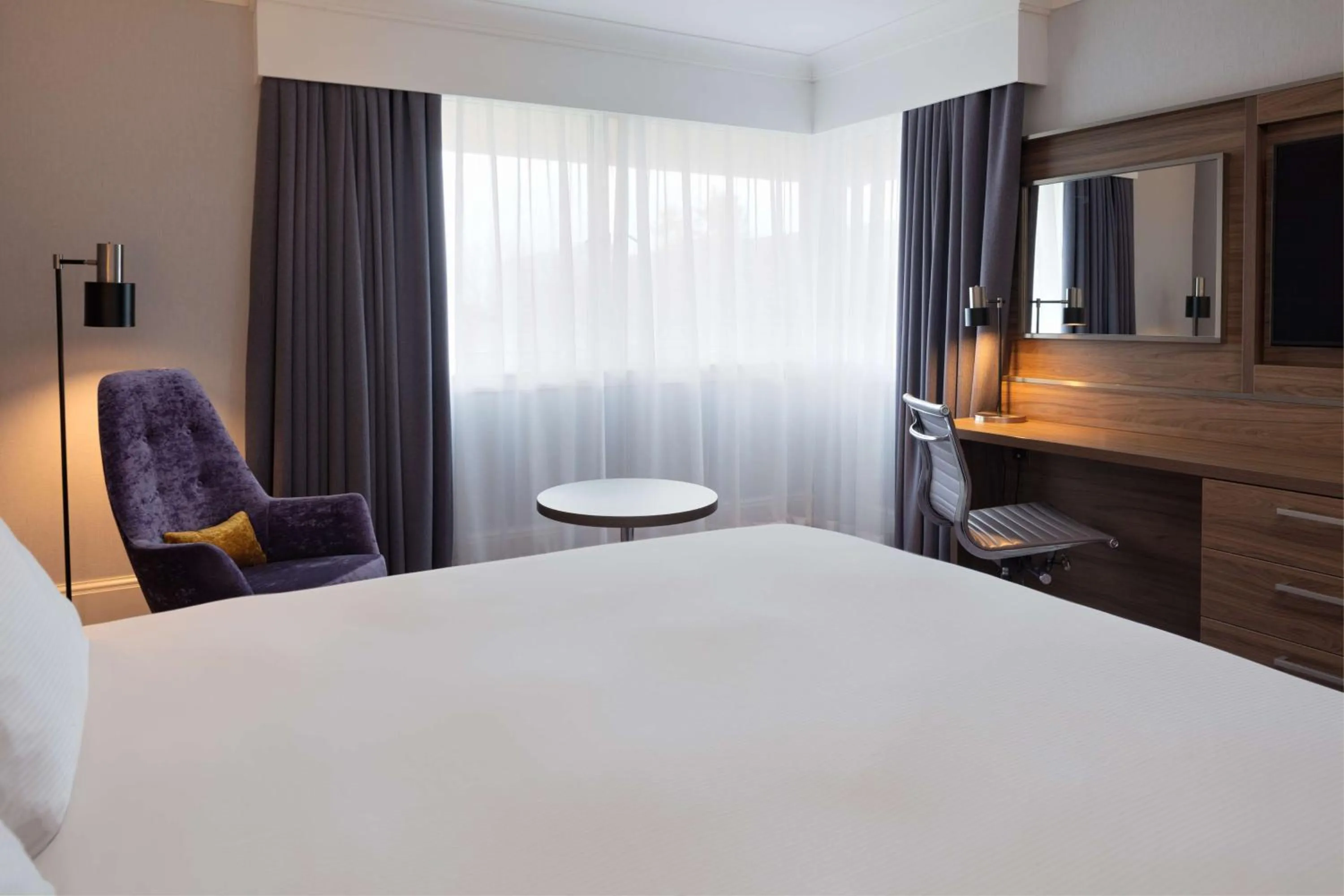 Bed in DoubleTree by Hilton Edinburgh Airport