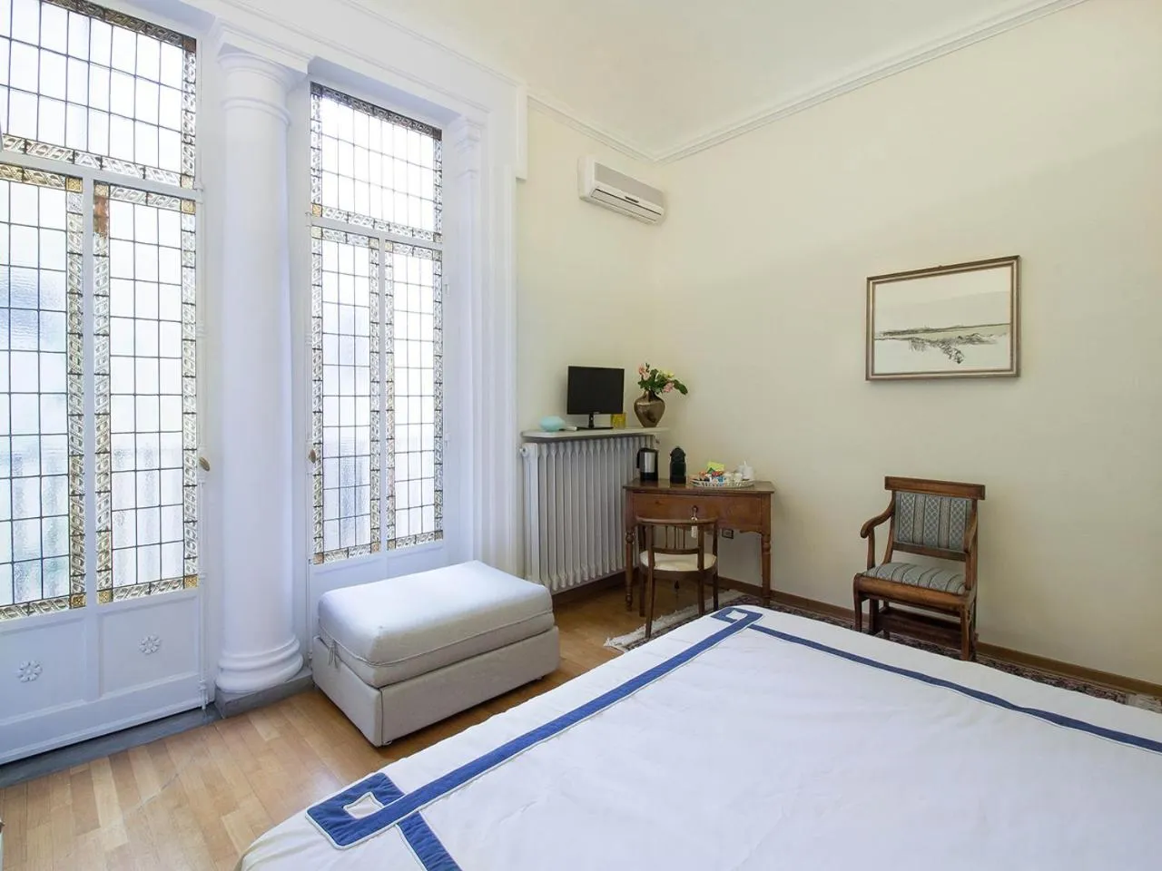 Bed in Your Florence