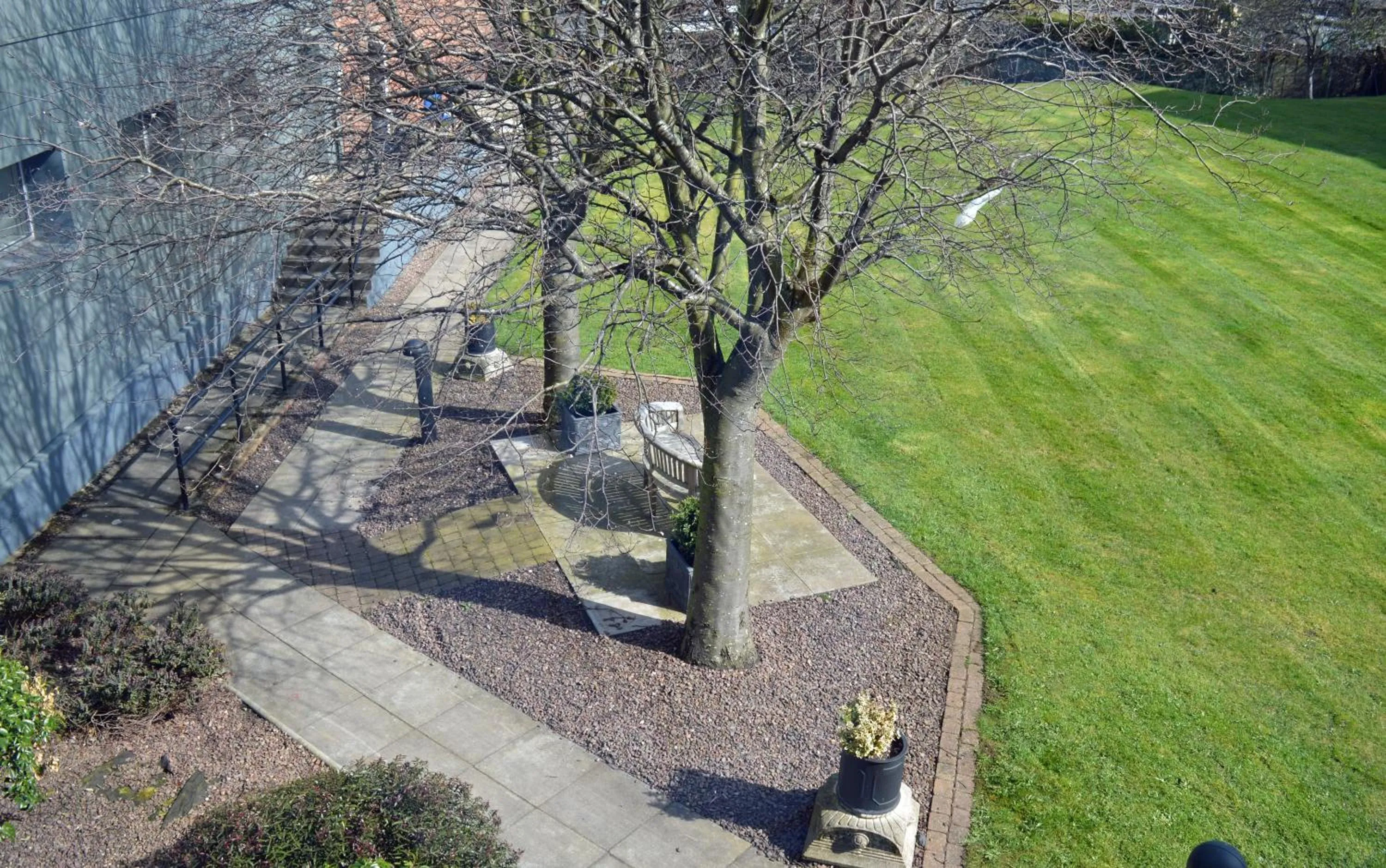 Garden view in Best Western Kings Manor