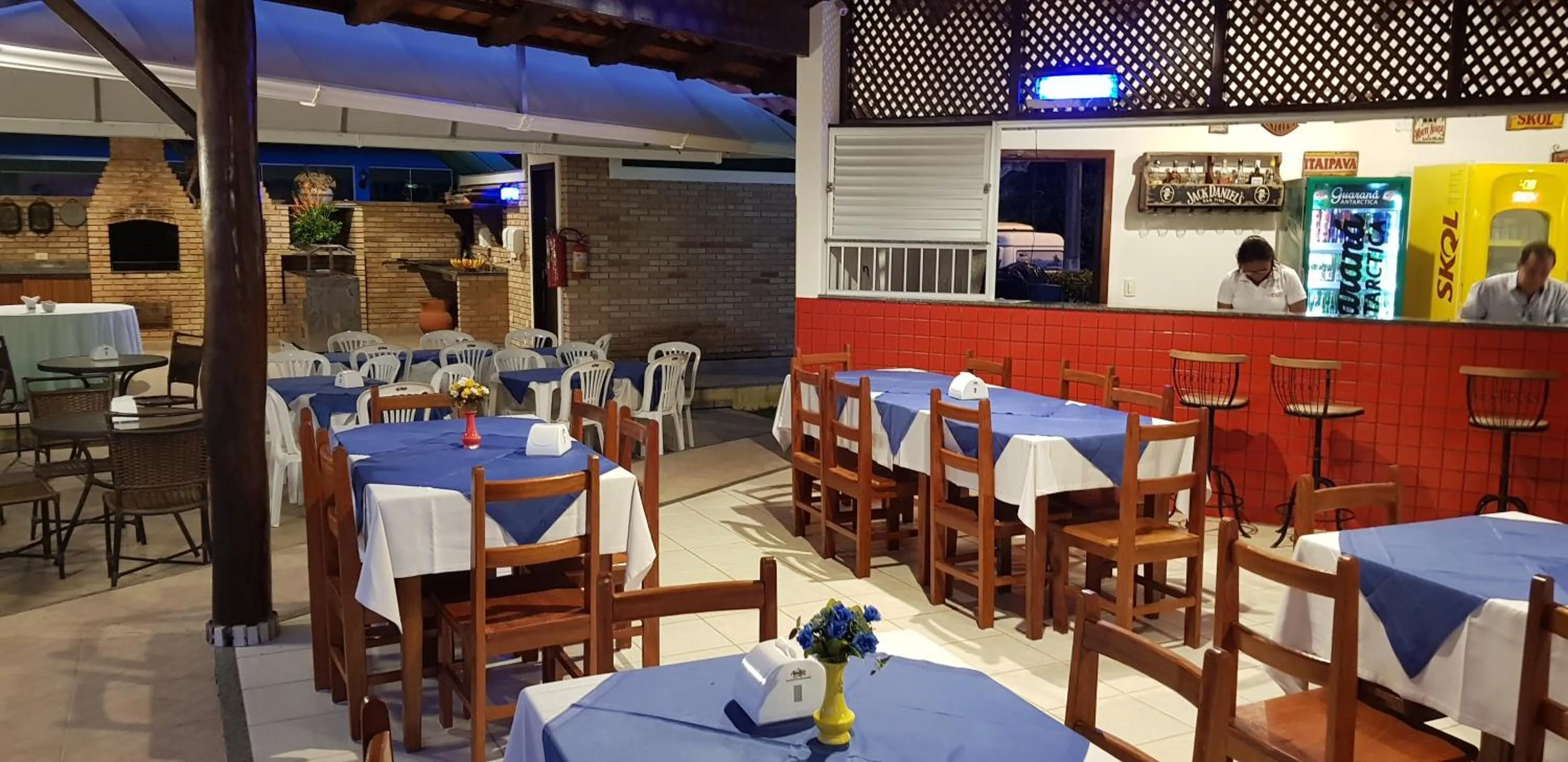 Food and drinks in Hotel Residencial do Mirante