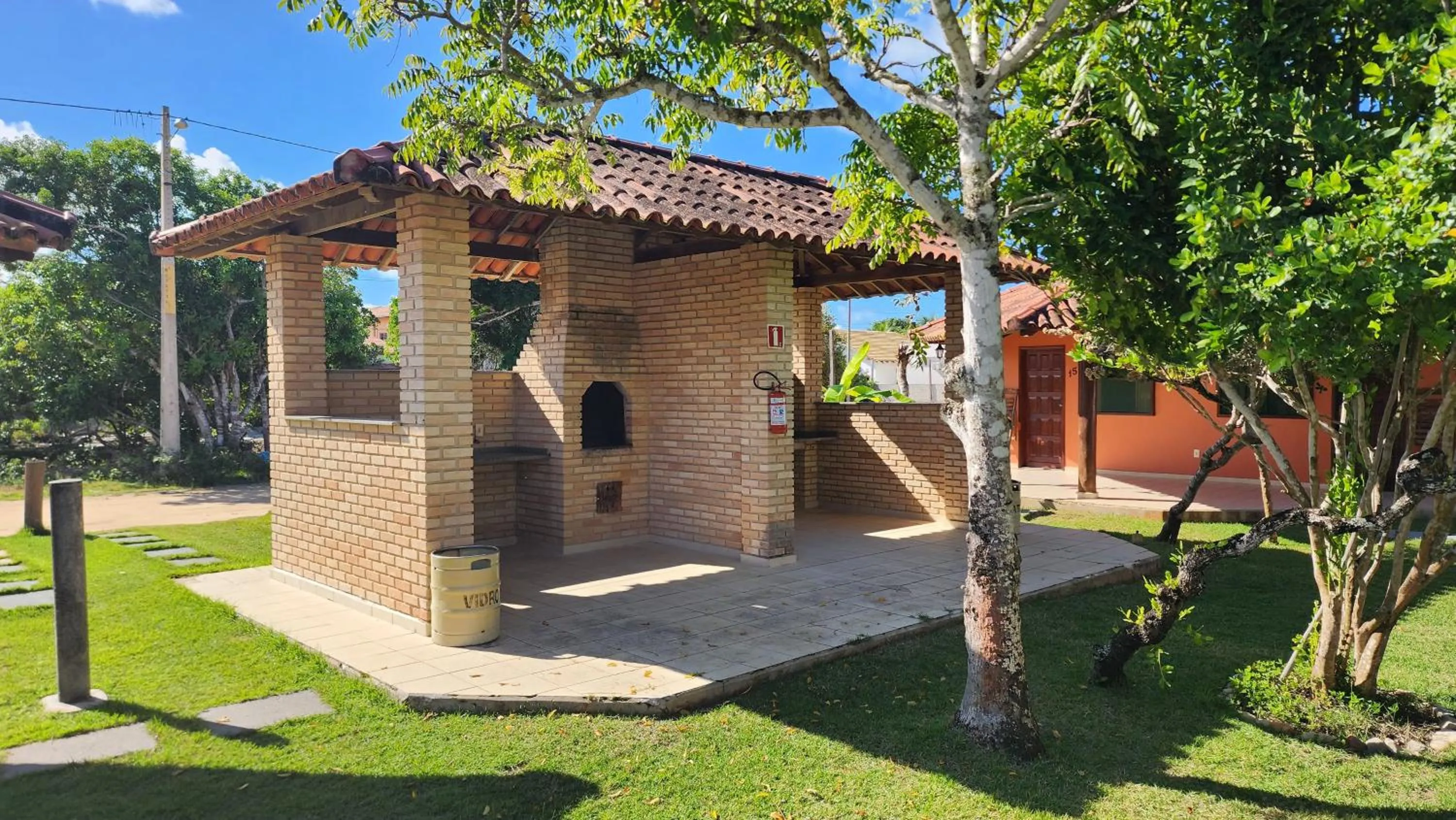 BBQ facilities in Hotel Residencial do Mirante