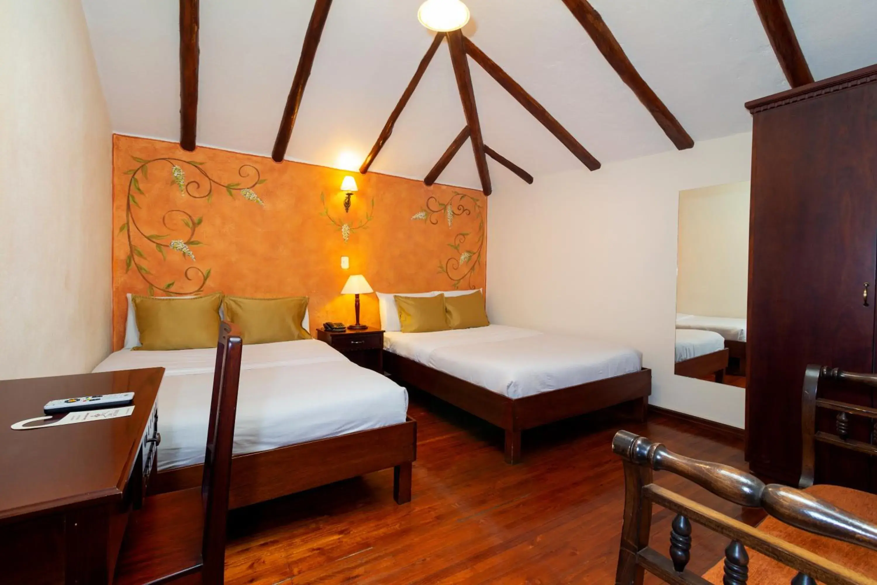 Economy Twin Room in Hotel Casa San Rafael Economy Twin Room in Hotel Casa San Rafael