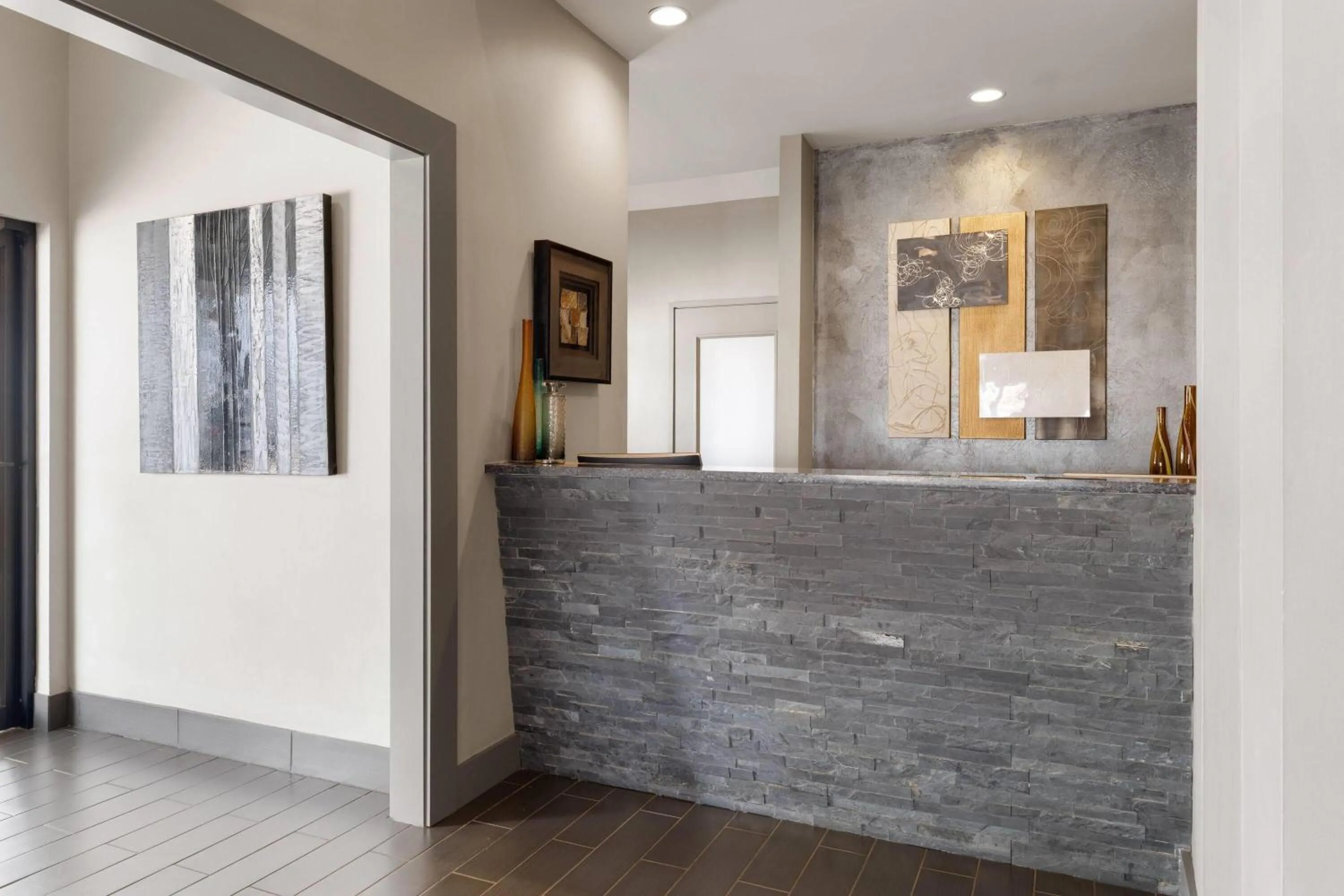 Lobby or reception in Eastland Suites Hotel & Conference Ctr, Trademark by Wyndham