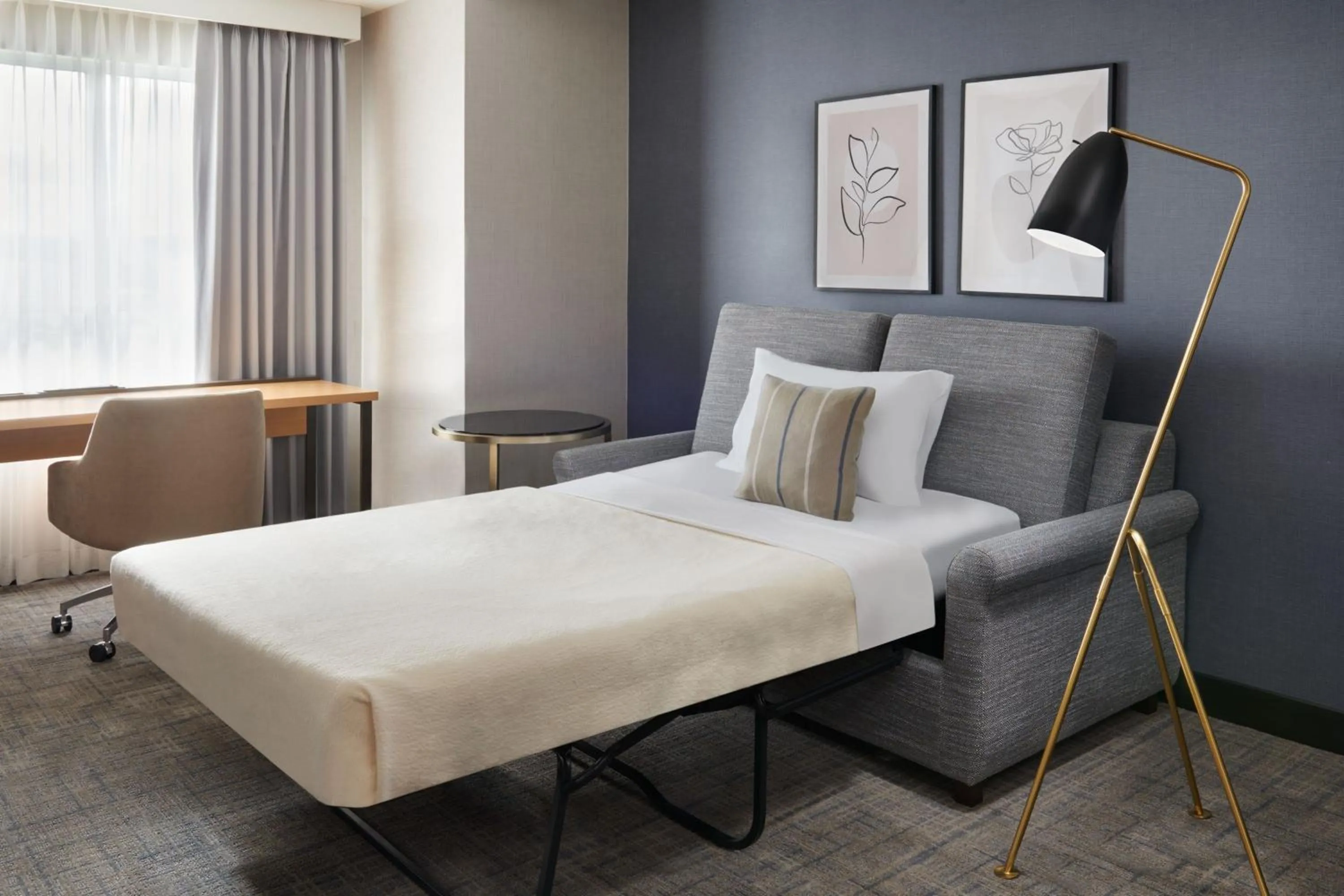 Photo of the whole room, Bed in Residence Inn by Marriott Calgary Airport