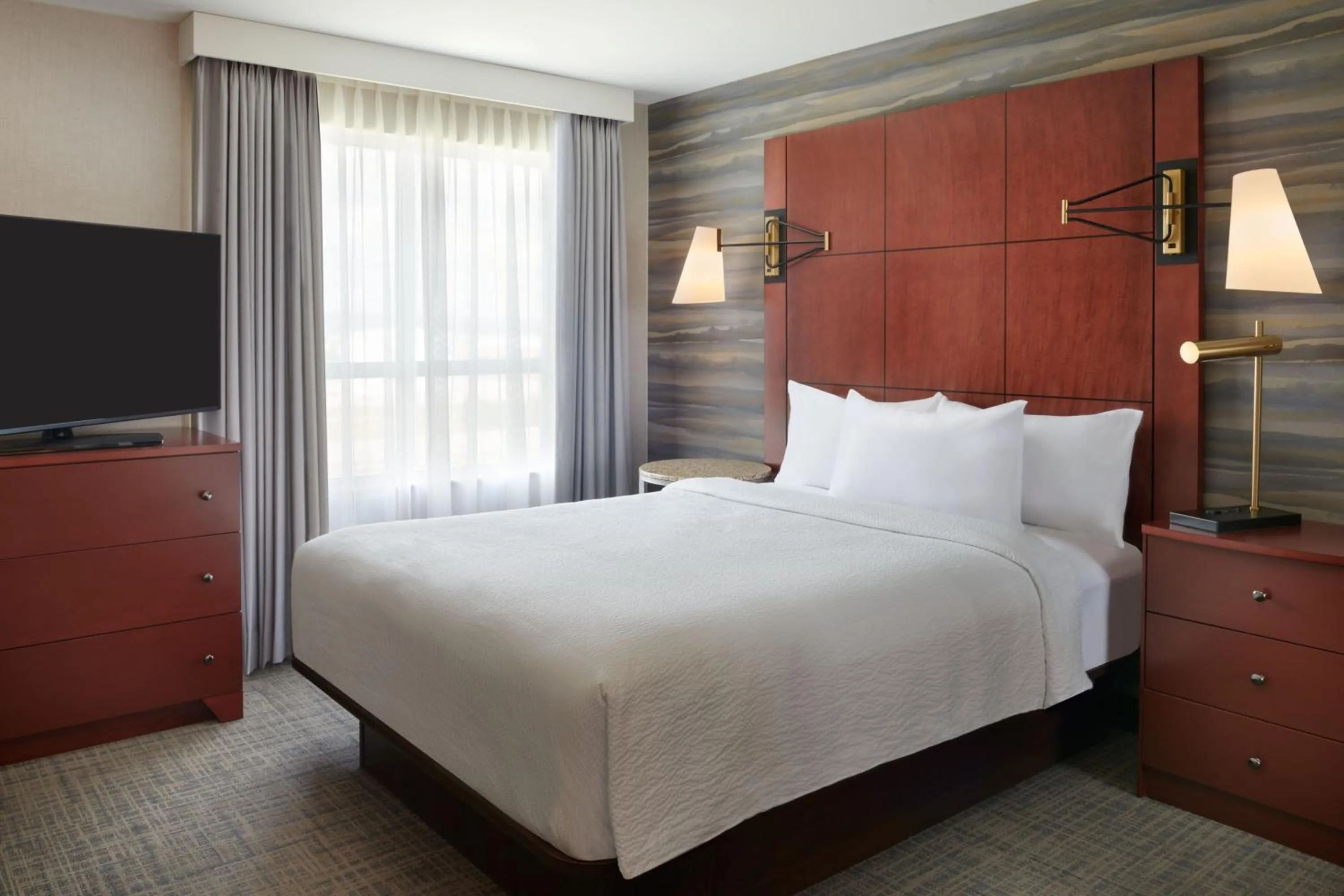 Bedroom, Bed in Residence Inn by Marriott Calgary Airport