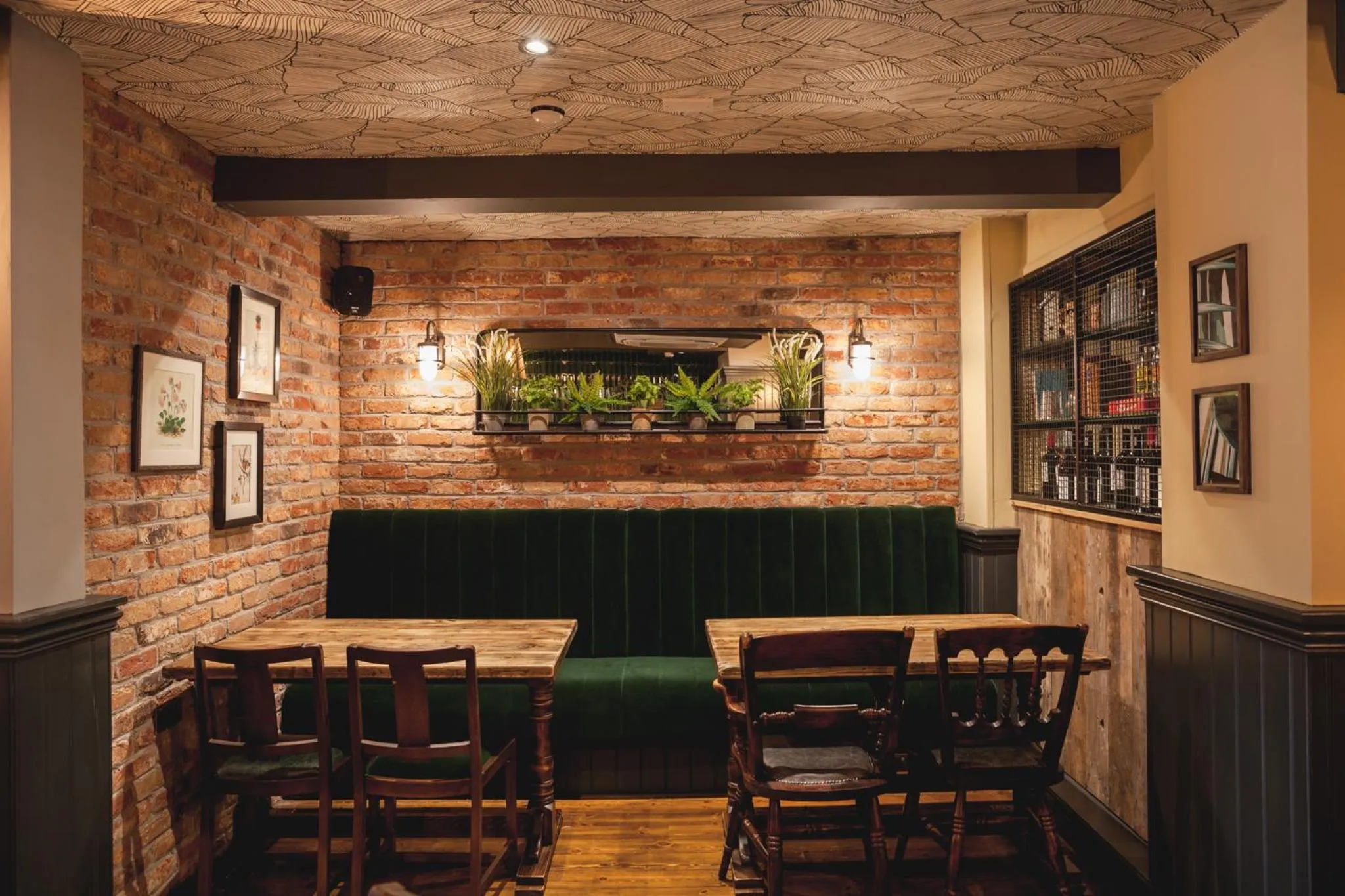 Restaurant/places to eat in Pontcanna Inn