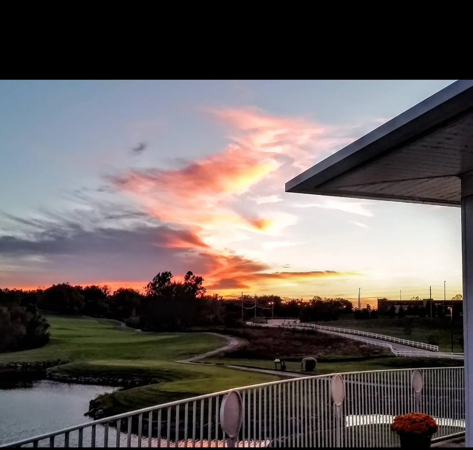 Spring in Sonesta Essential Hotels & Suites Kansas City Blue Springs