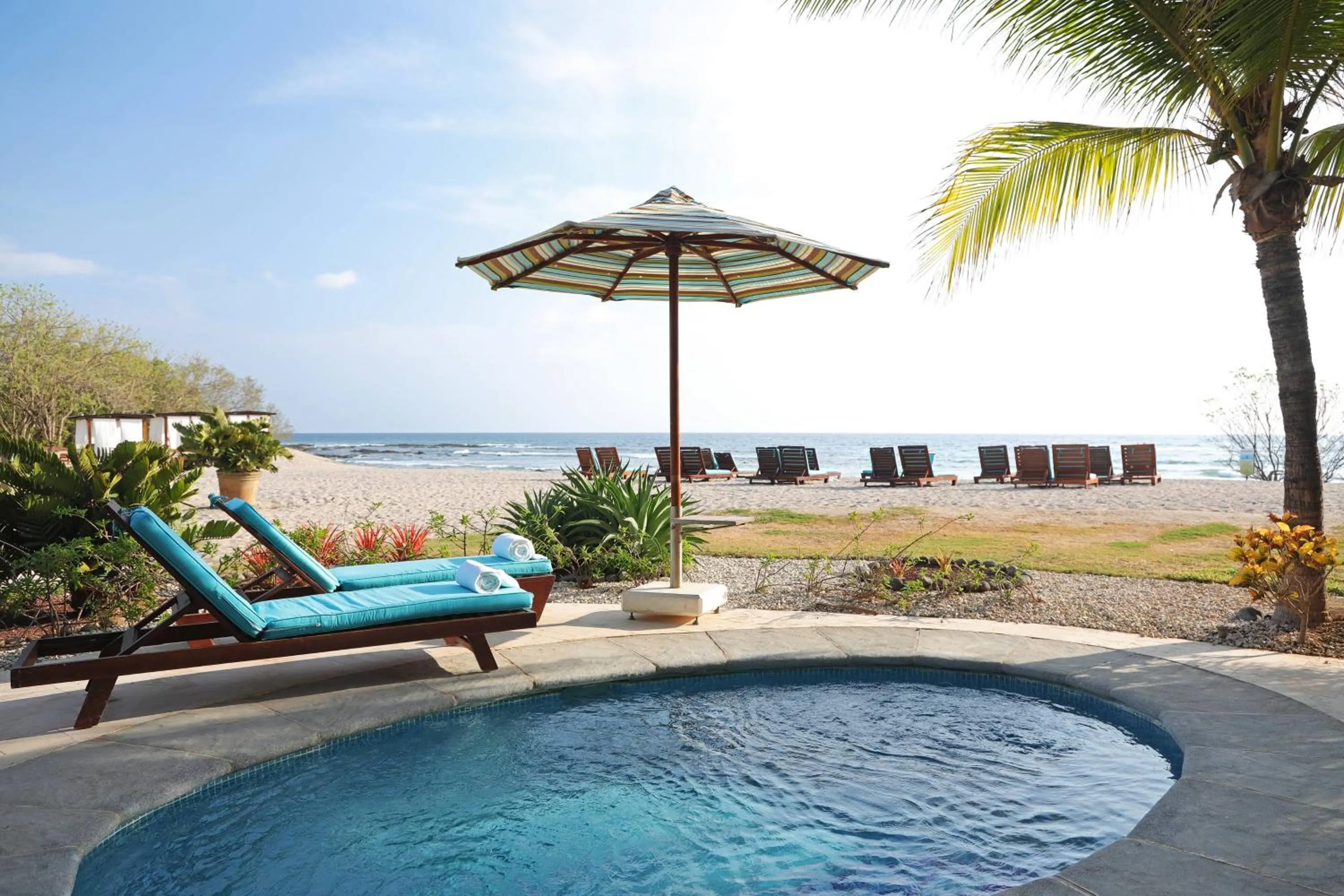 Swimming pool in JW Marriott Guanacaste Resort & Spa