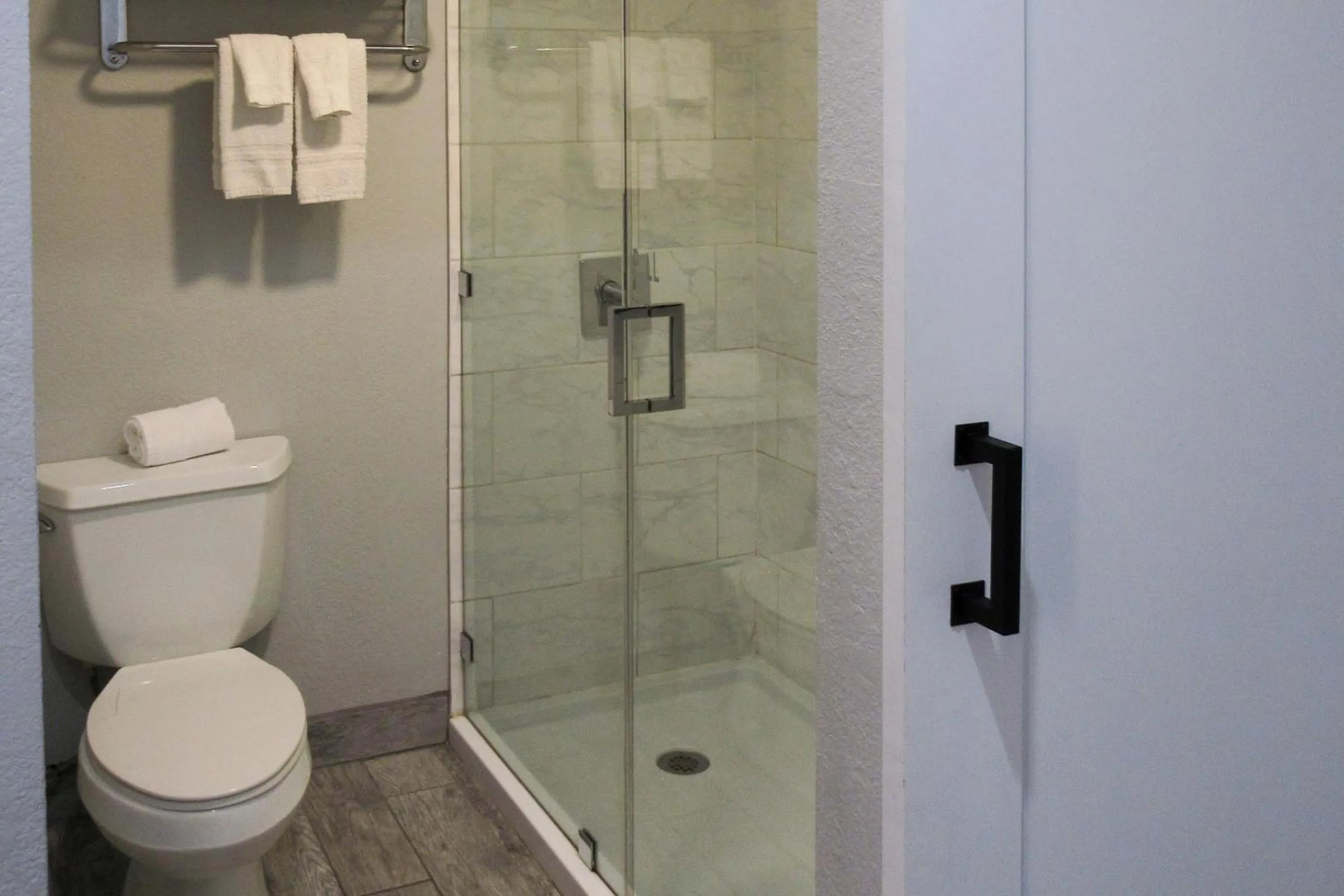 Bedroom in Capri Suites Anaheim