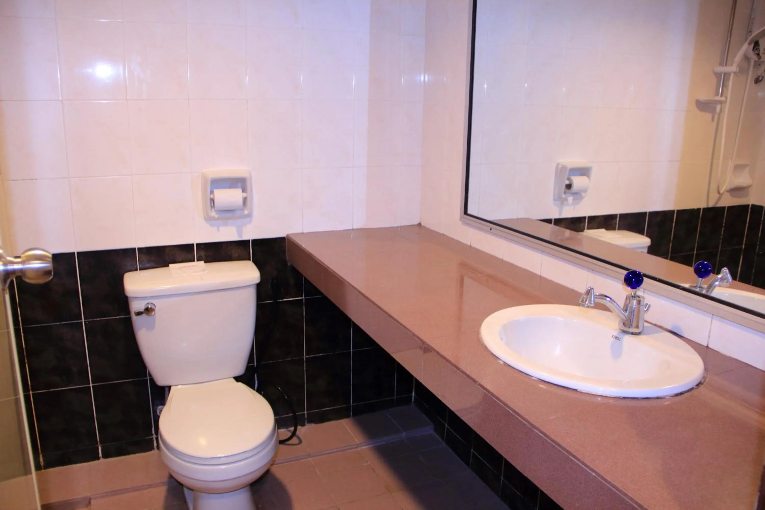 Bathroom in Sun Inns Hotel Sitiawan