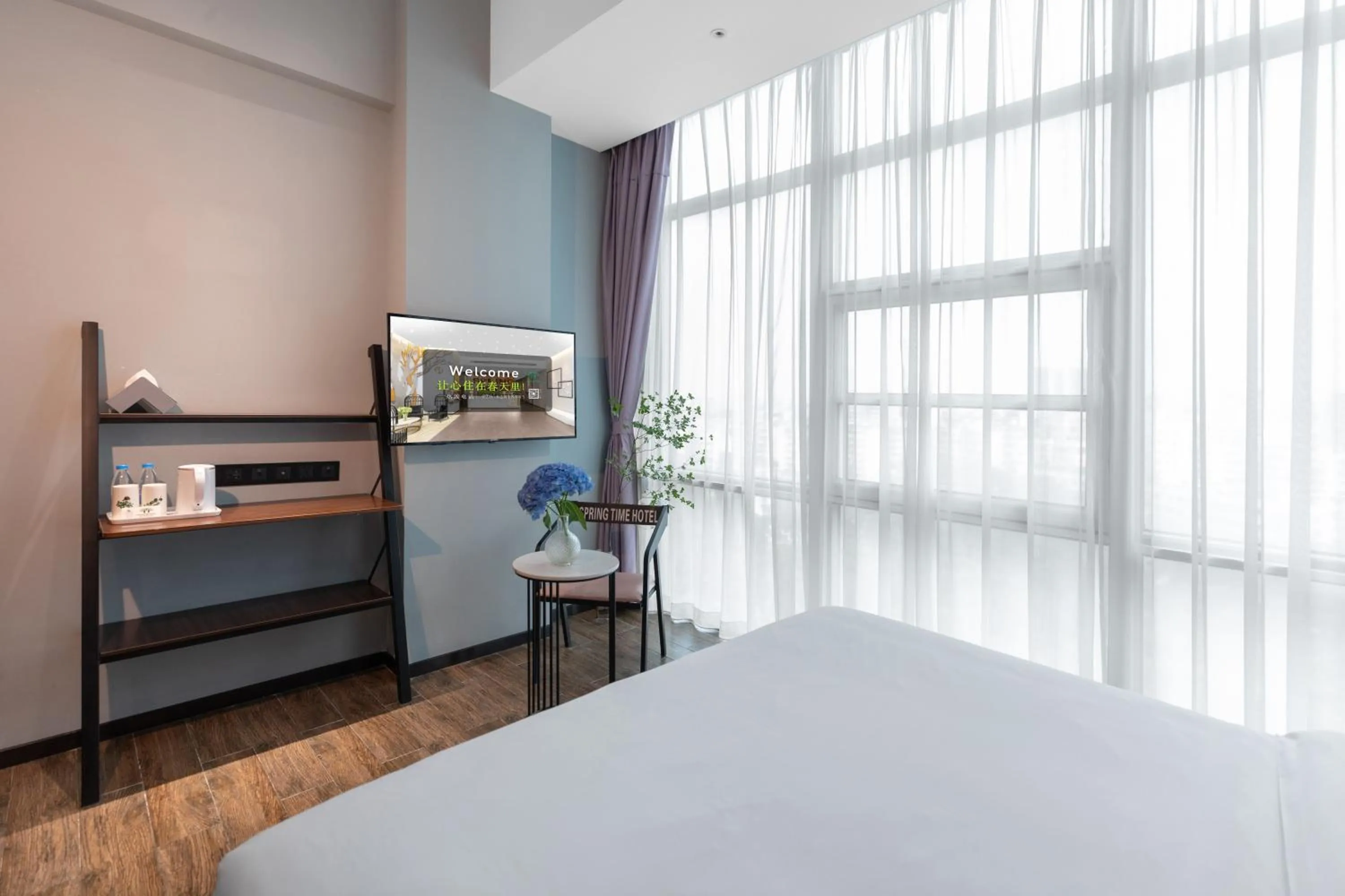 Photo of the whole room in Spring Time Hotel