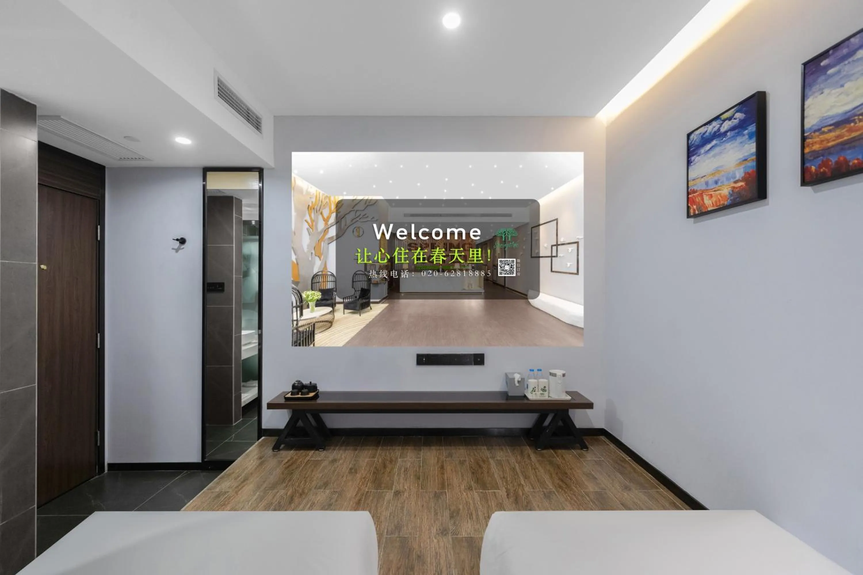 Photo of the whole room in Spring Time Hotel