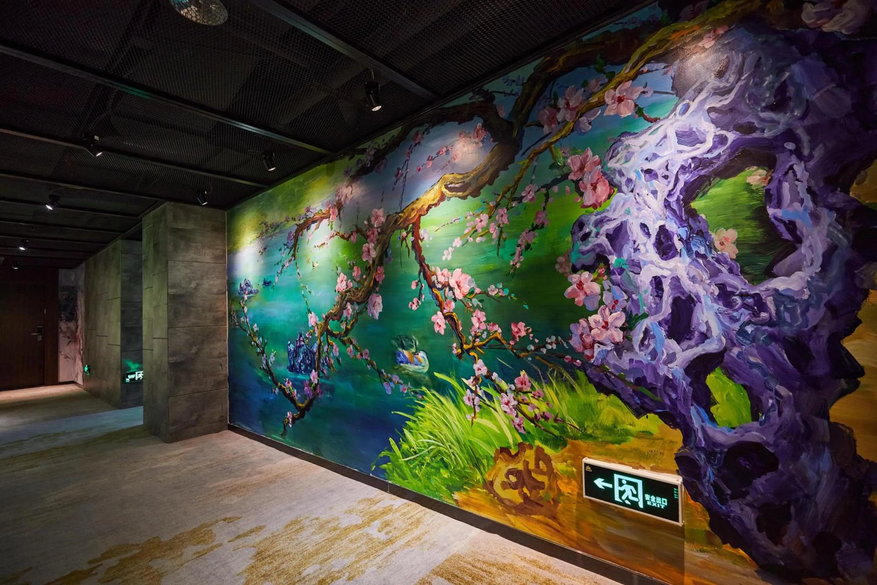 Decorative detail in Spring Time Hotel