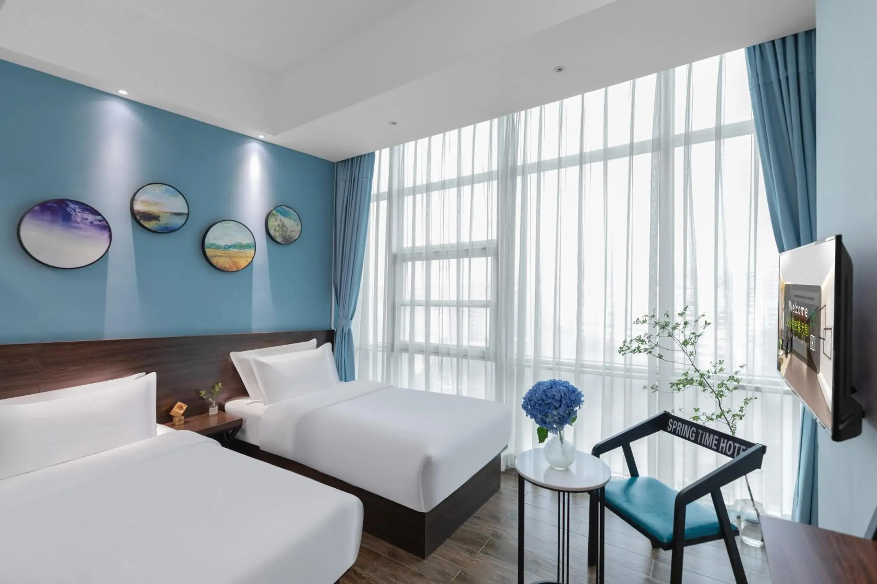 Deluxe Twin Room in Spring Time Hotel Deluxe Twin Room in Spring Time Hotel