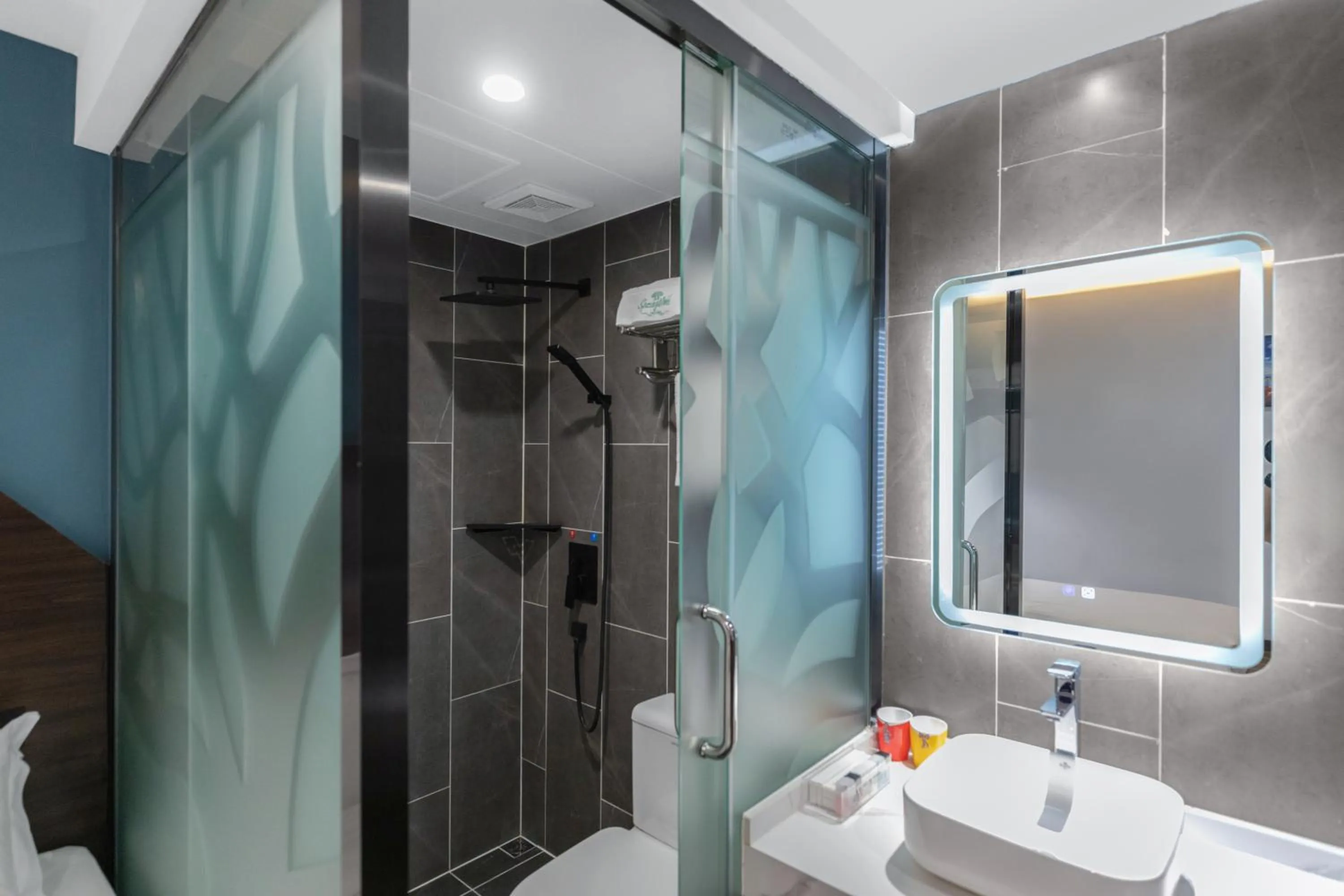 Bathroom in Spring Time Hotel