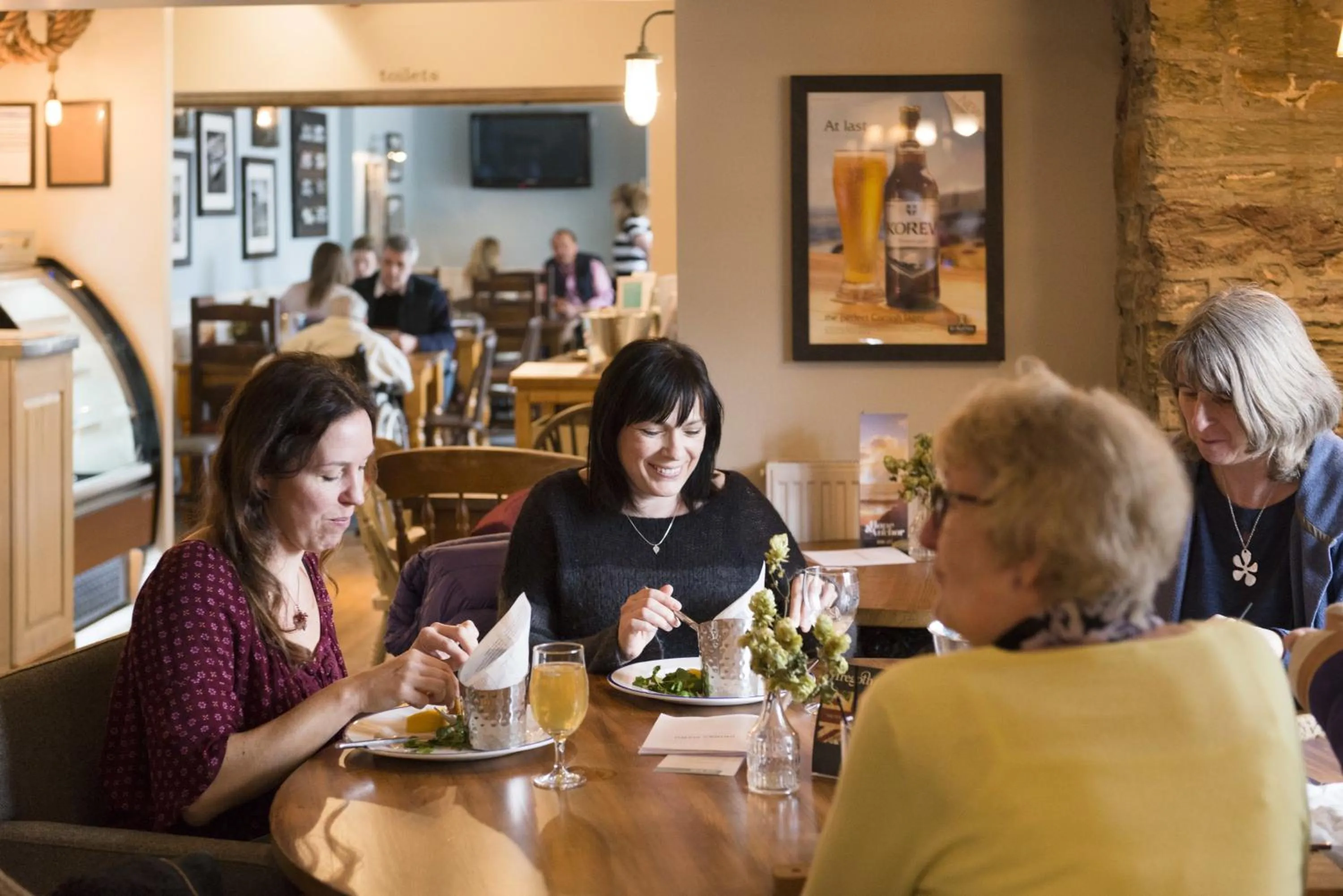 Restaurant/places to eat in Hope & Anchor