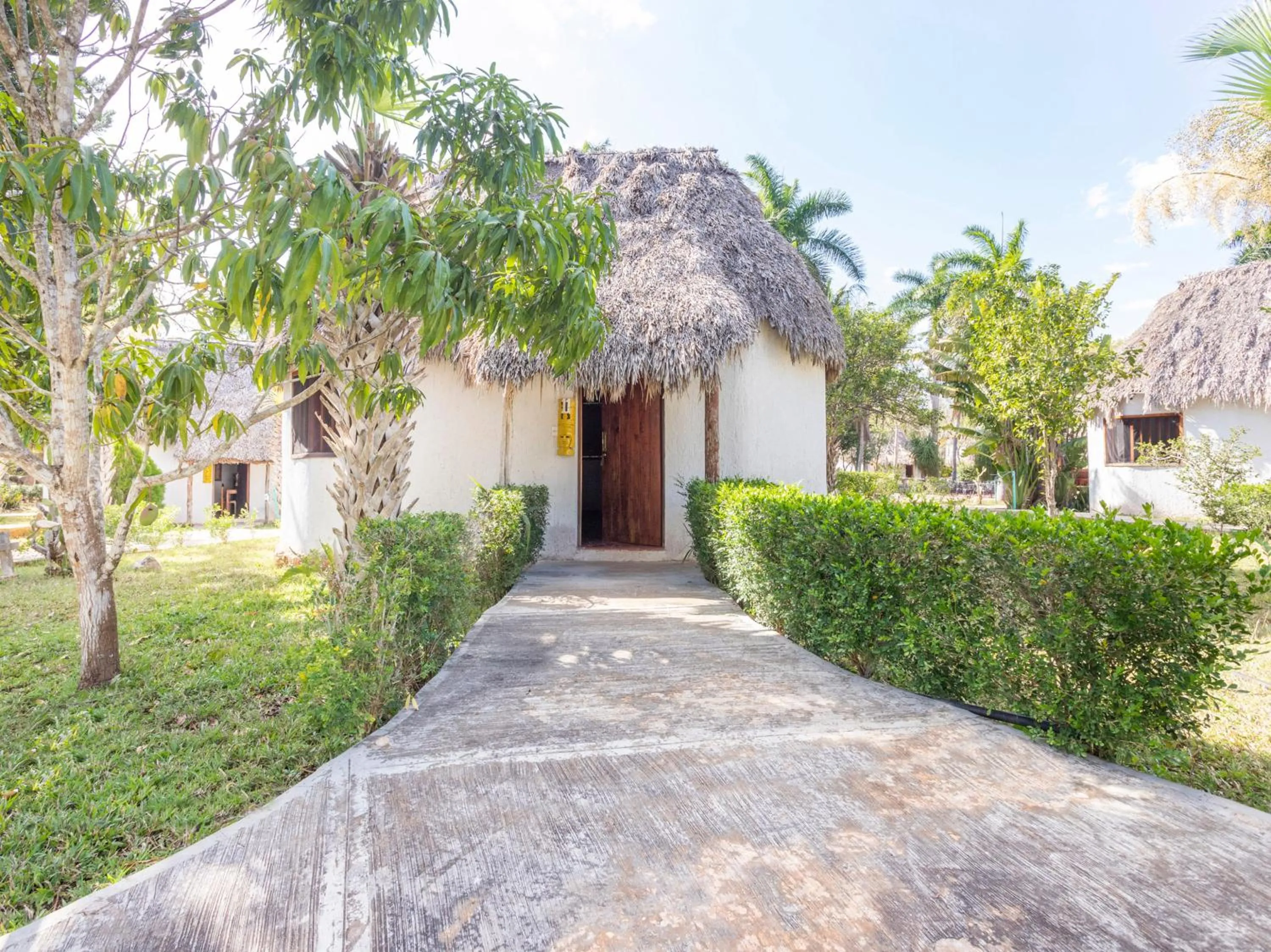 Property building in Hotel Villas del Ángel