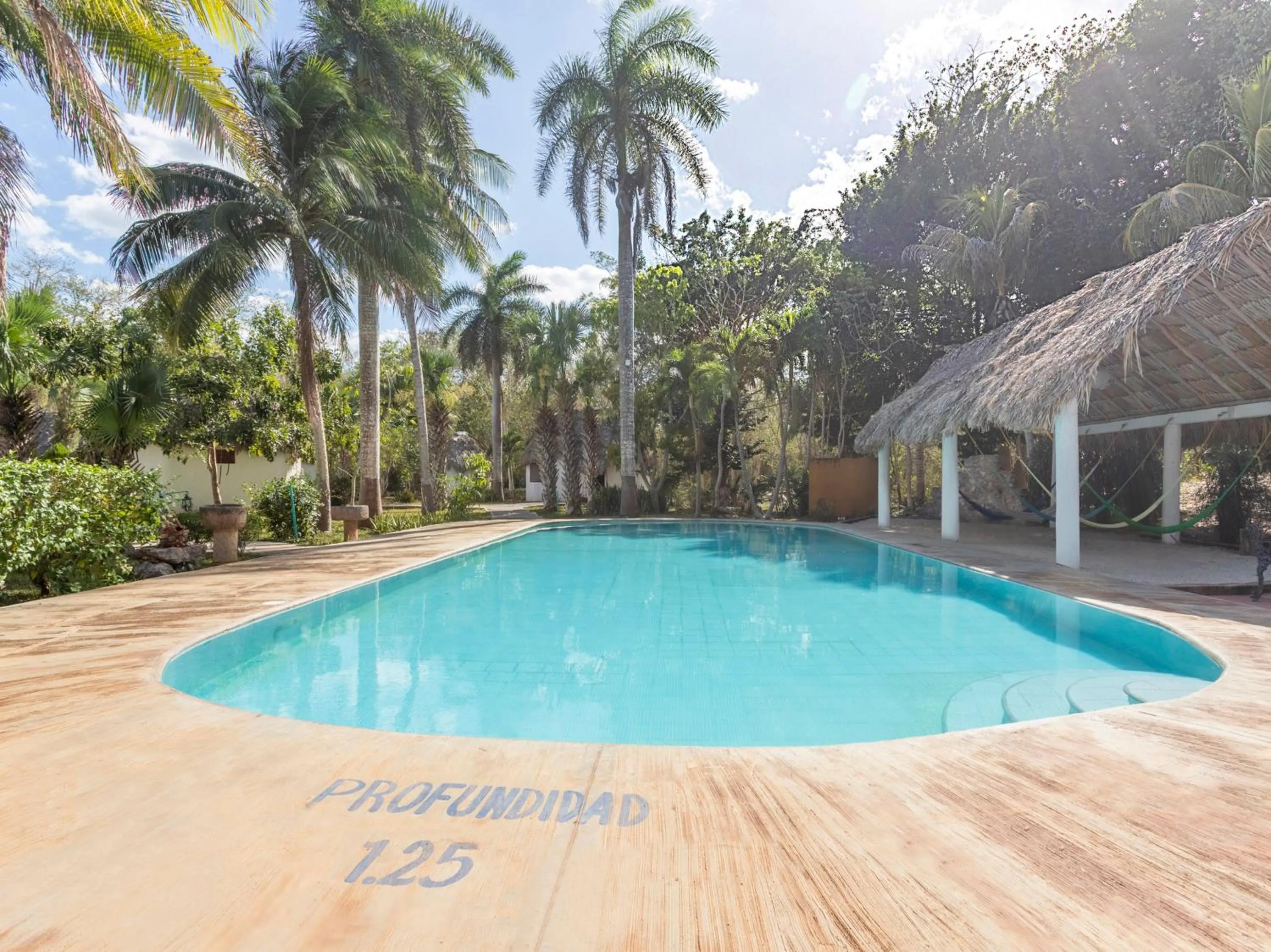 Swimming pool in Hotel Villas del Ángel