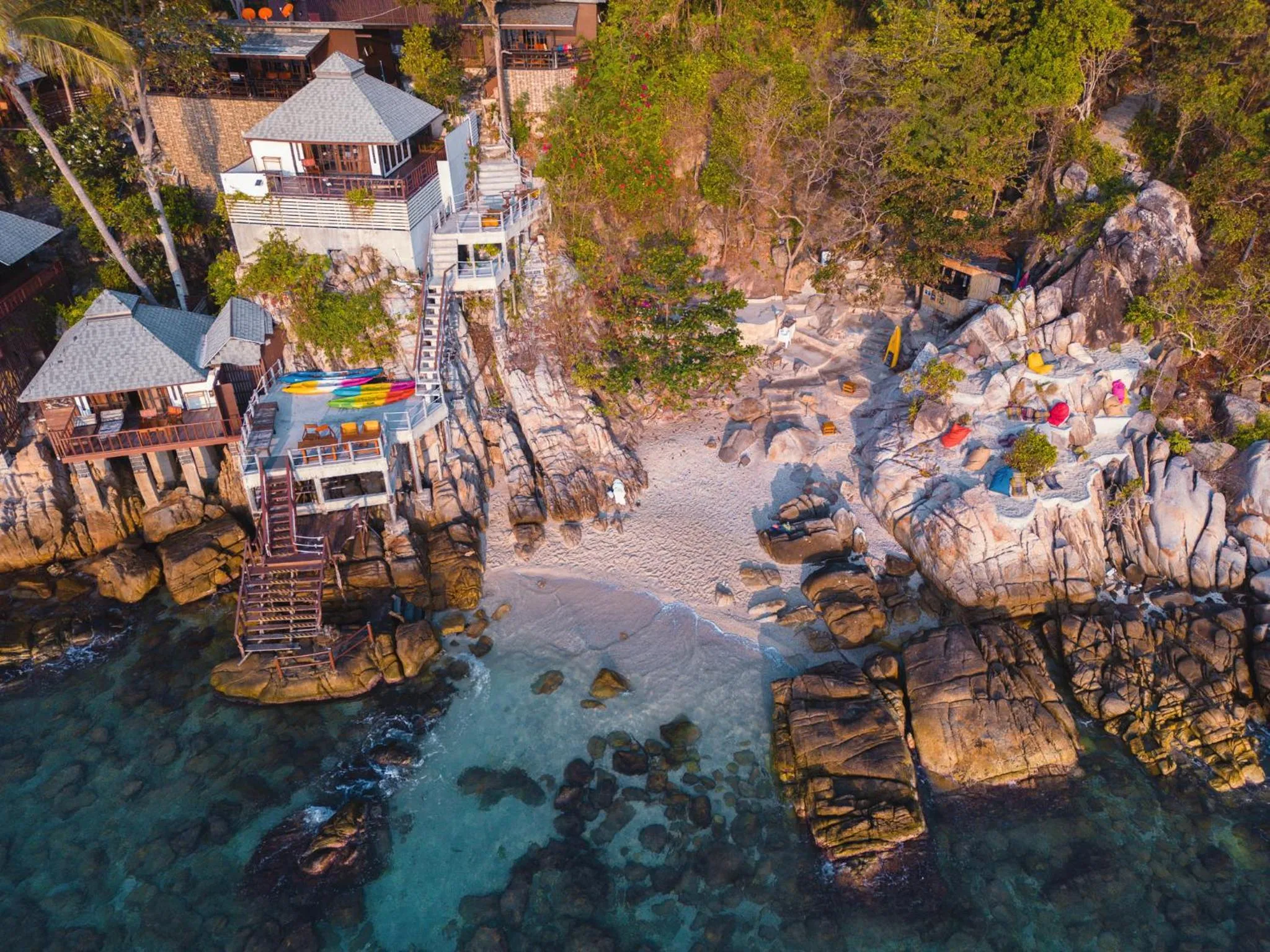 Nearby landmark in Taatoh Seaview Resort - SHA Plus