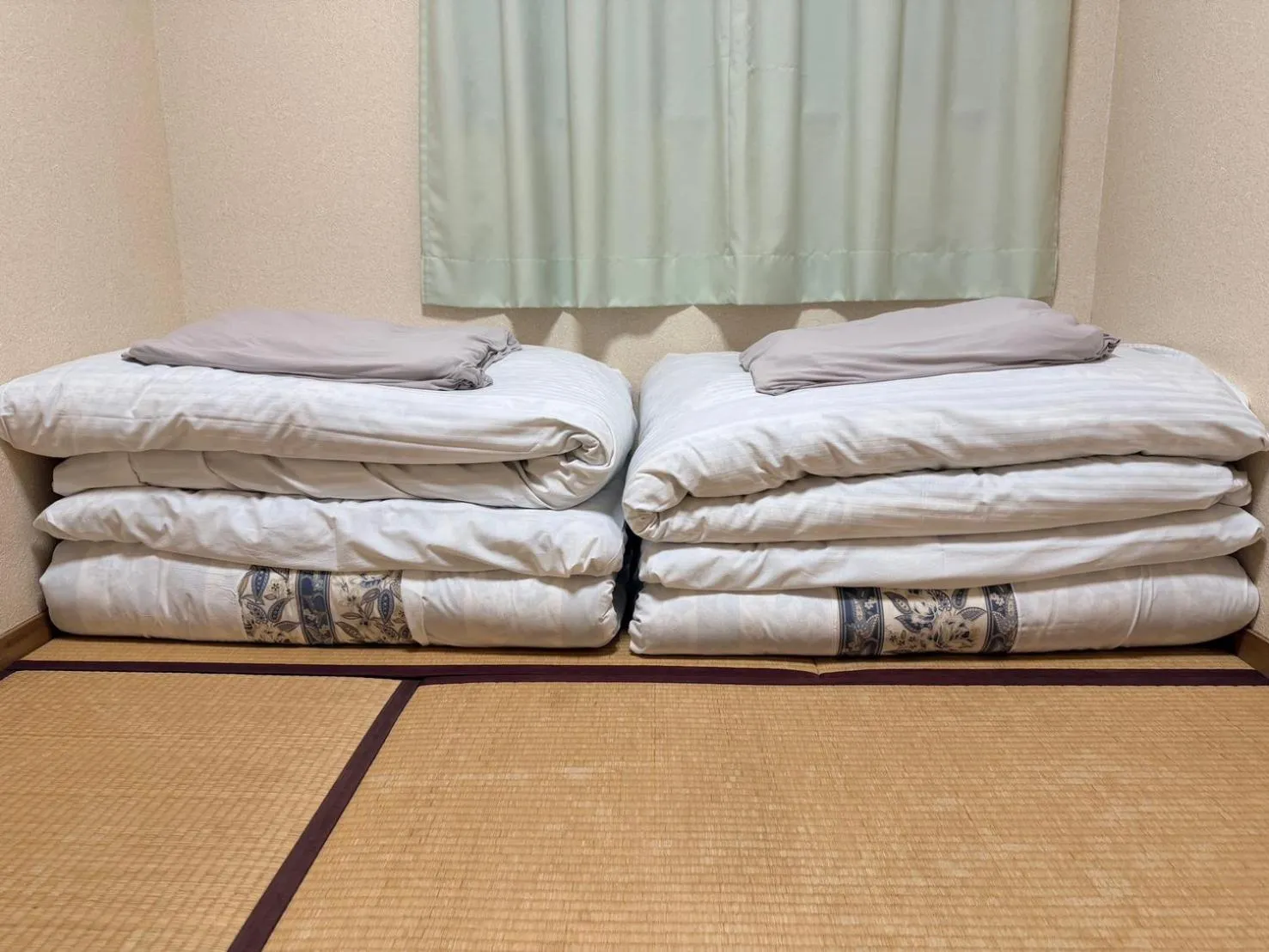 Bed in Business Hotel Kaga