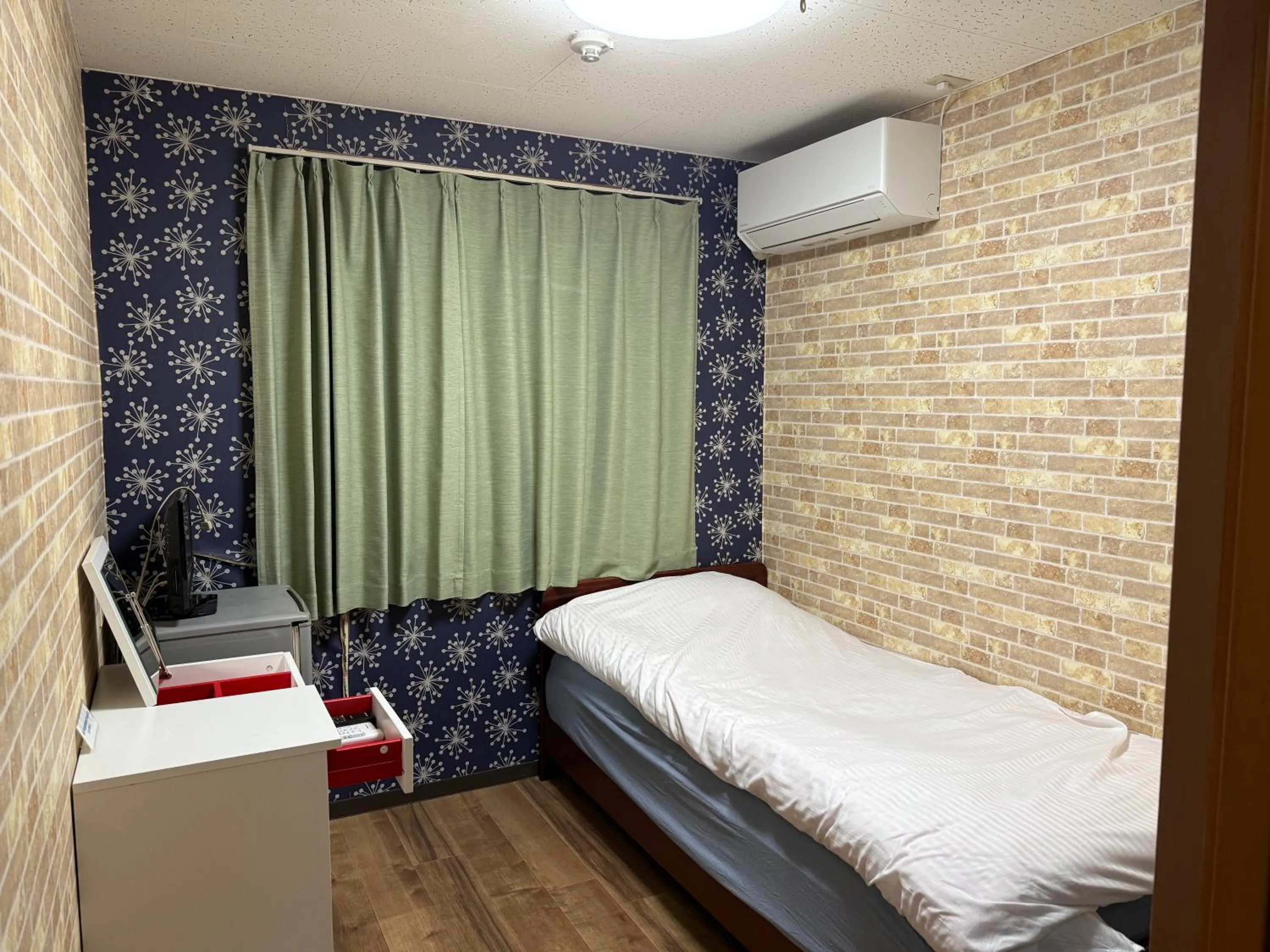 Bed in Business Hotel Kaga