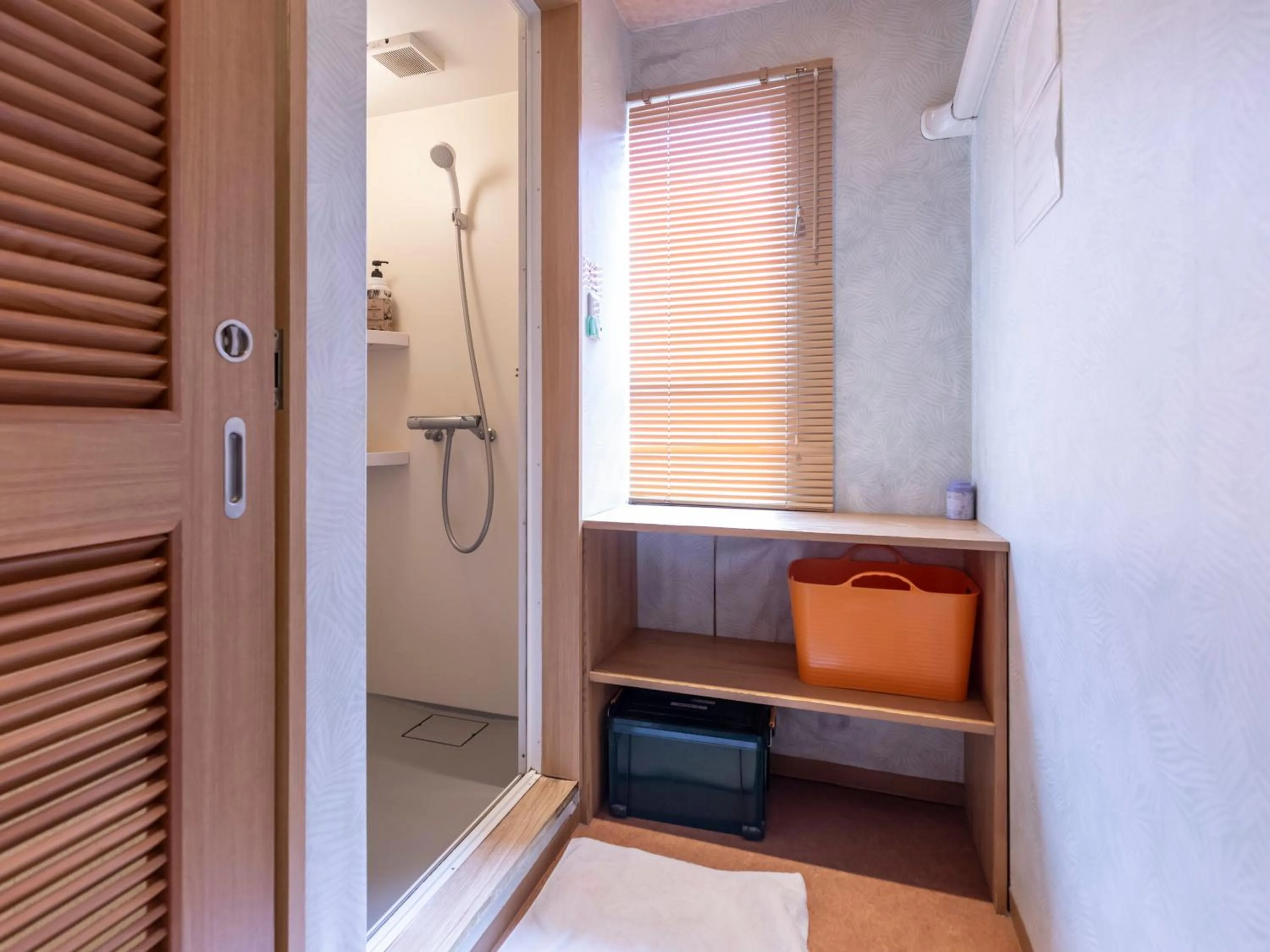 Shower in Business Hotel Kaga