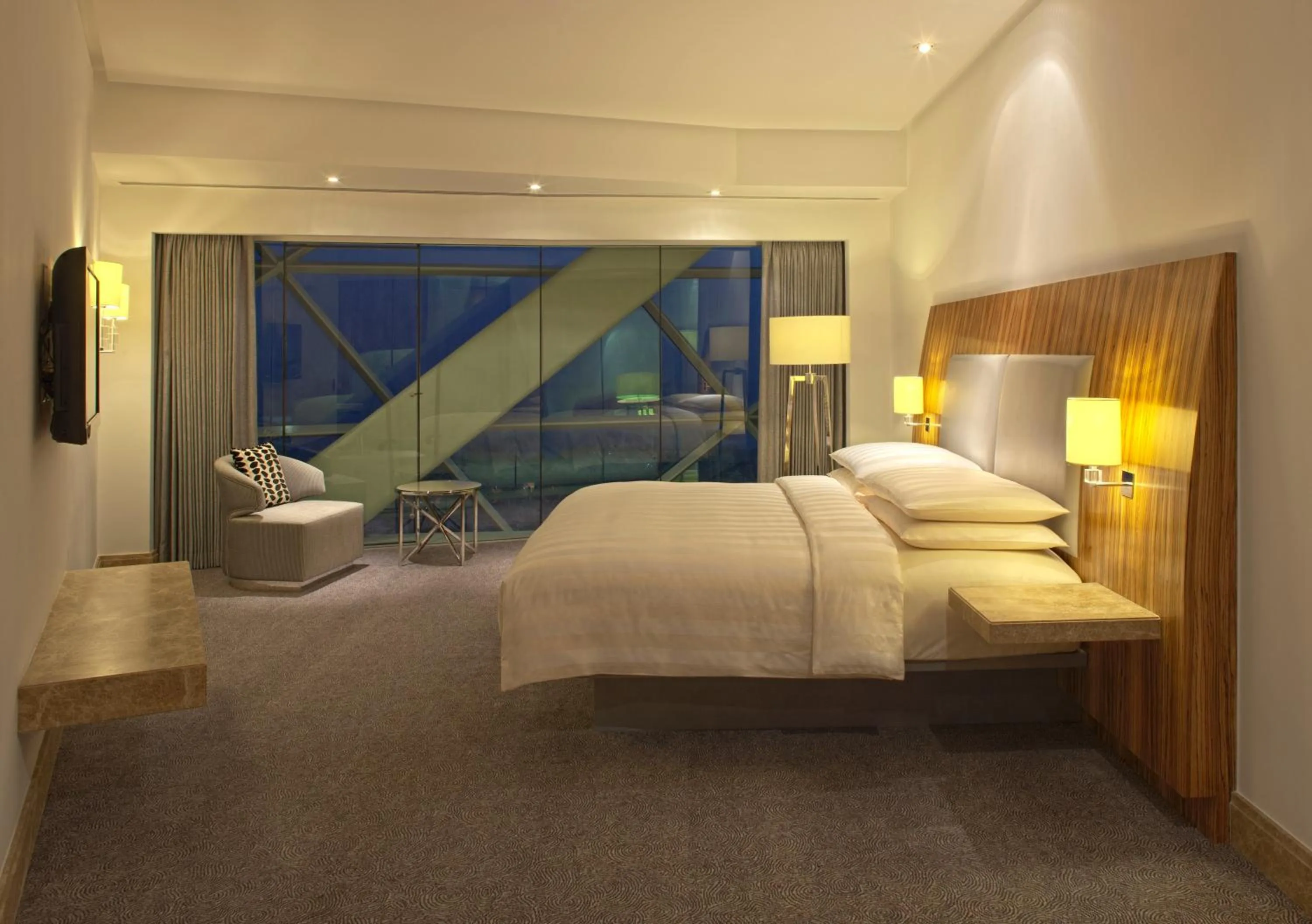 Bedroom, Bed in Andaz Capital Gate Abu Dhabi, By Hyatt