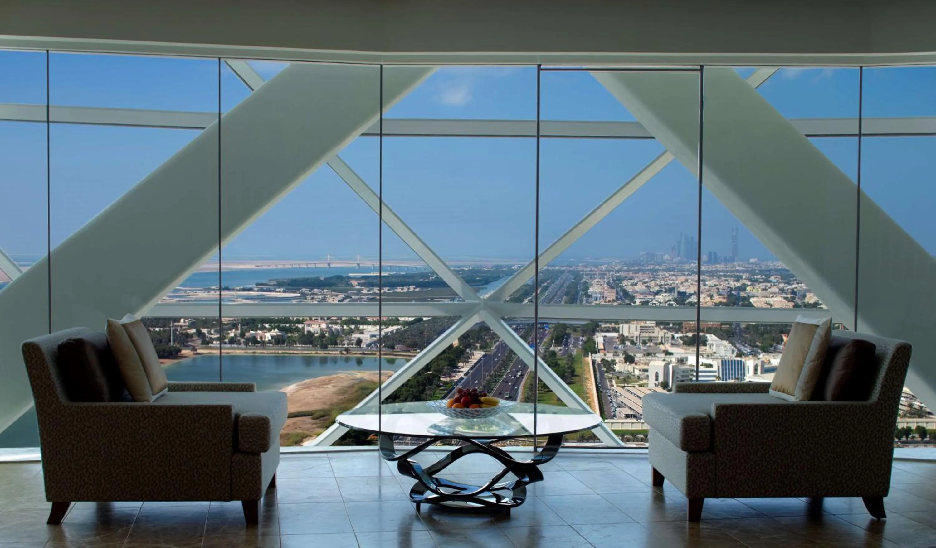 Photo of the whole room in Andaz Capital Gate Abu Dhabi, By Hyatt
