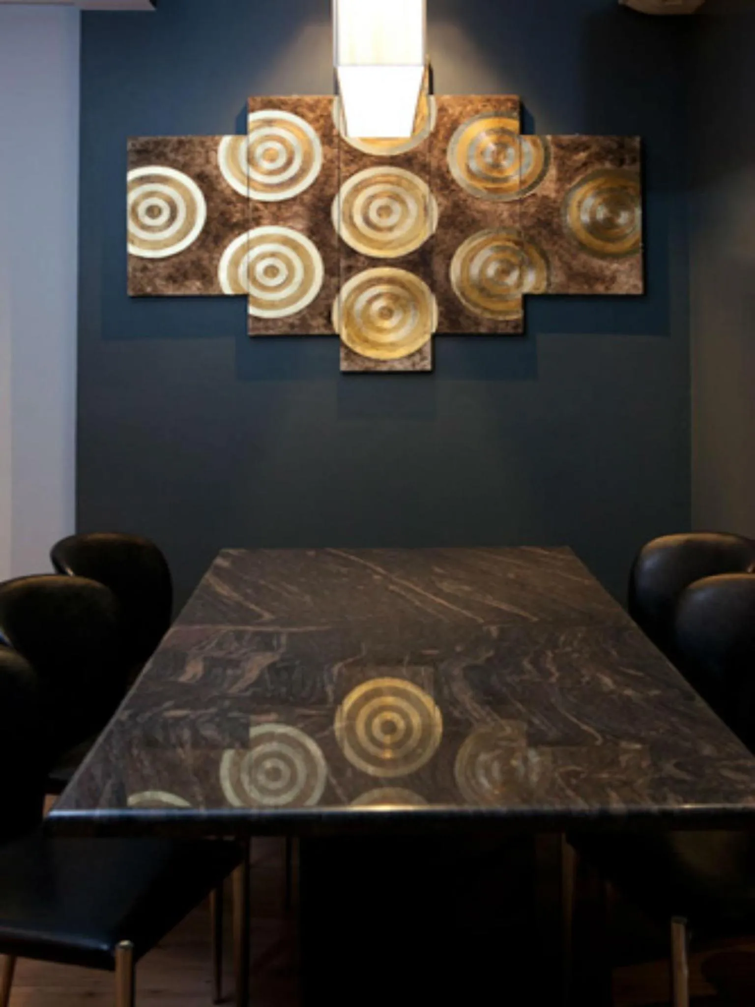 Decorative detail in Siam Swana