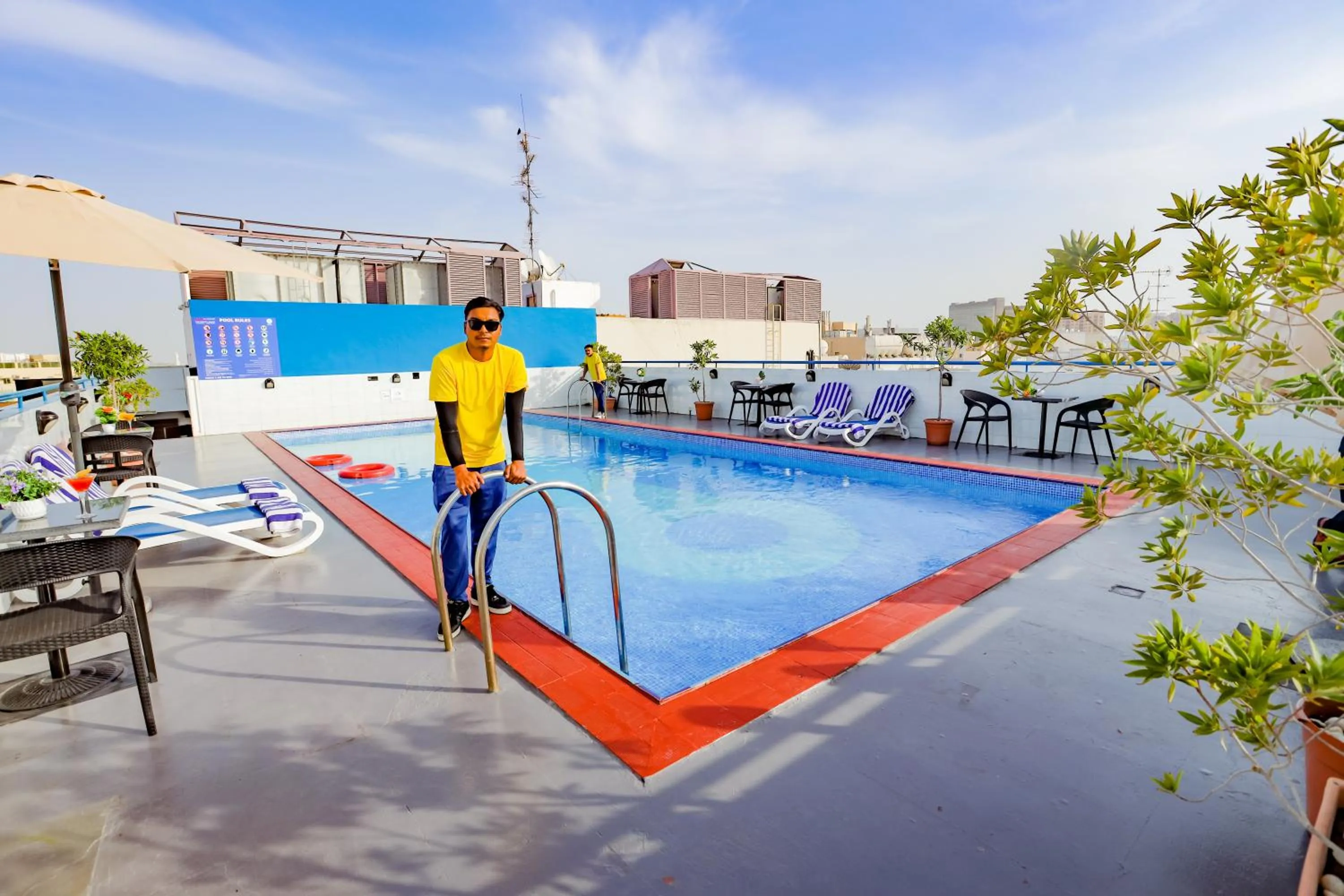 Swimming pool in Fortune Pearl Hotel