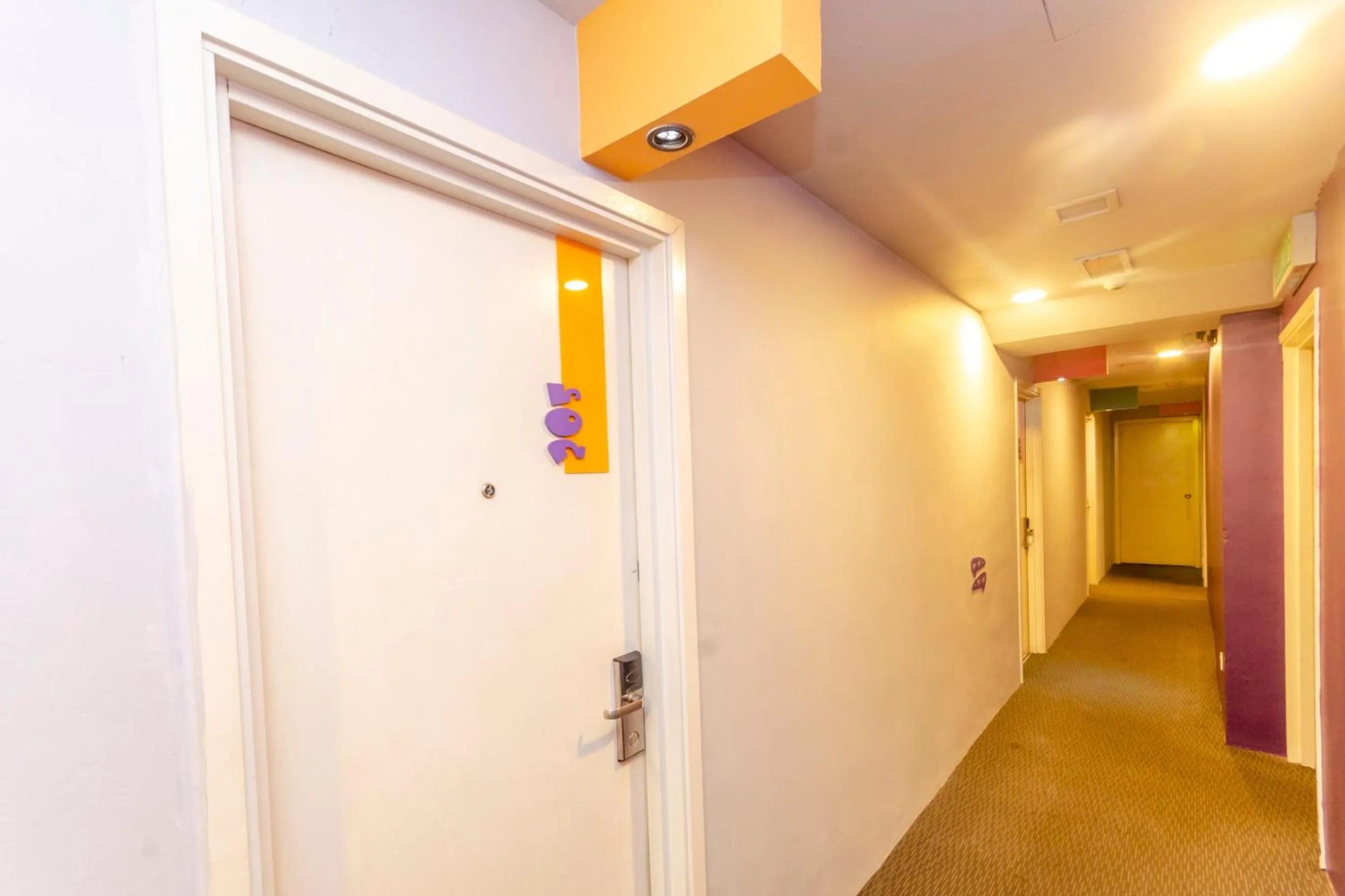 Lobby or reception in Hotel O Rooms Boutique Hotel